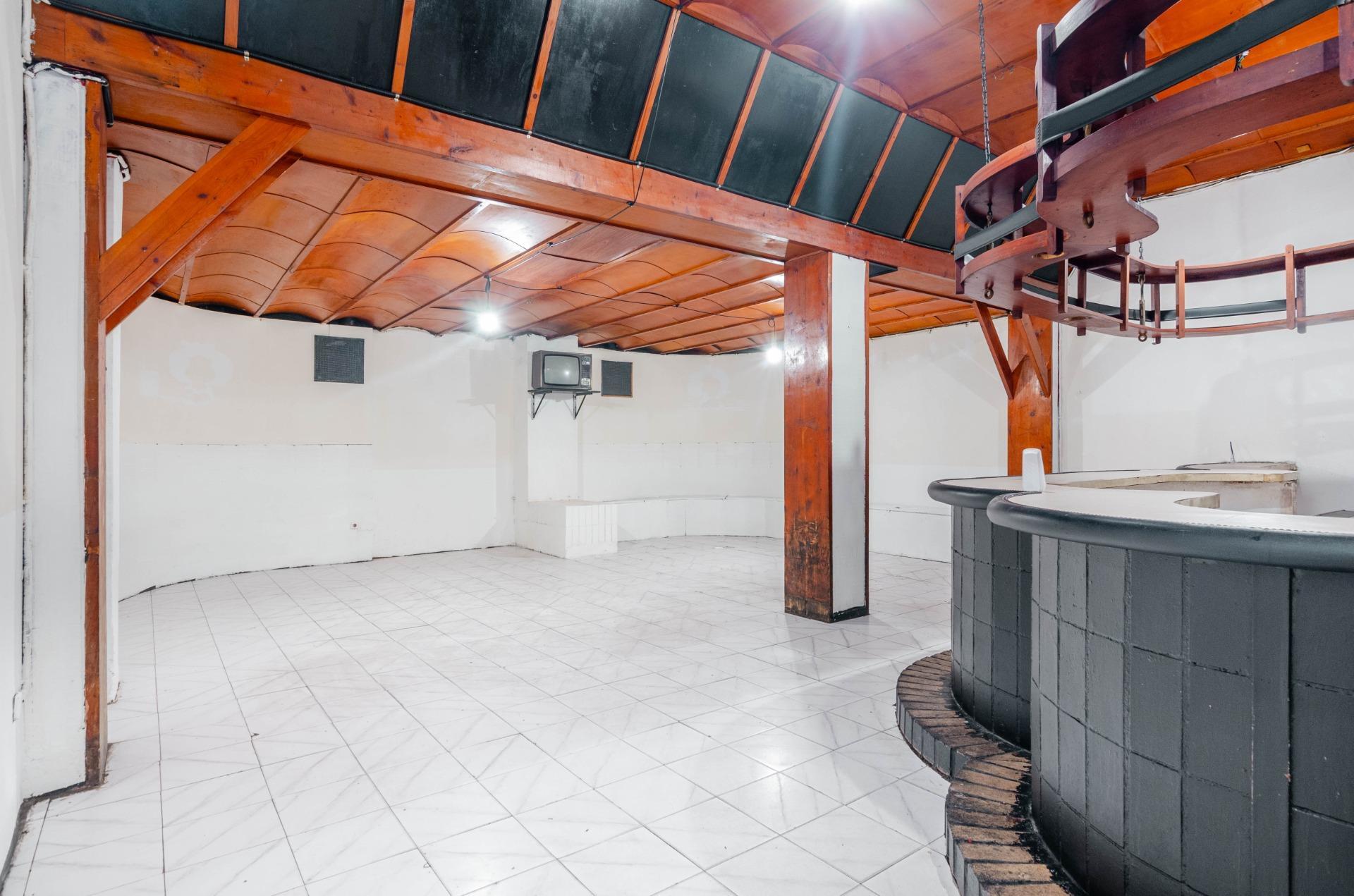 Negocios-Venta-Oviedo-1835989-Foto-4