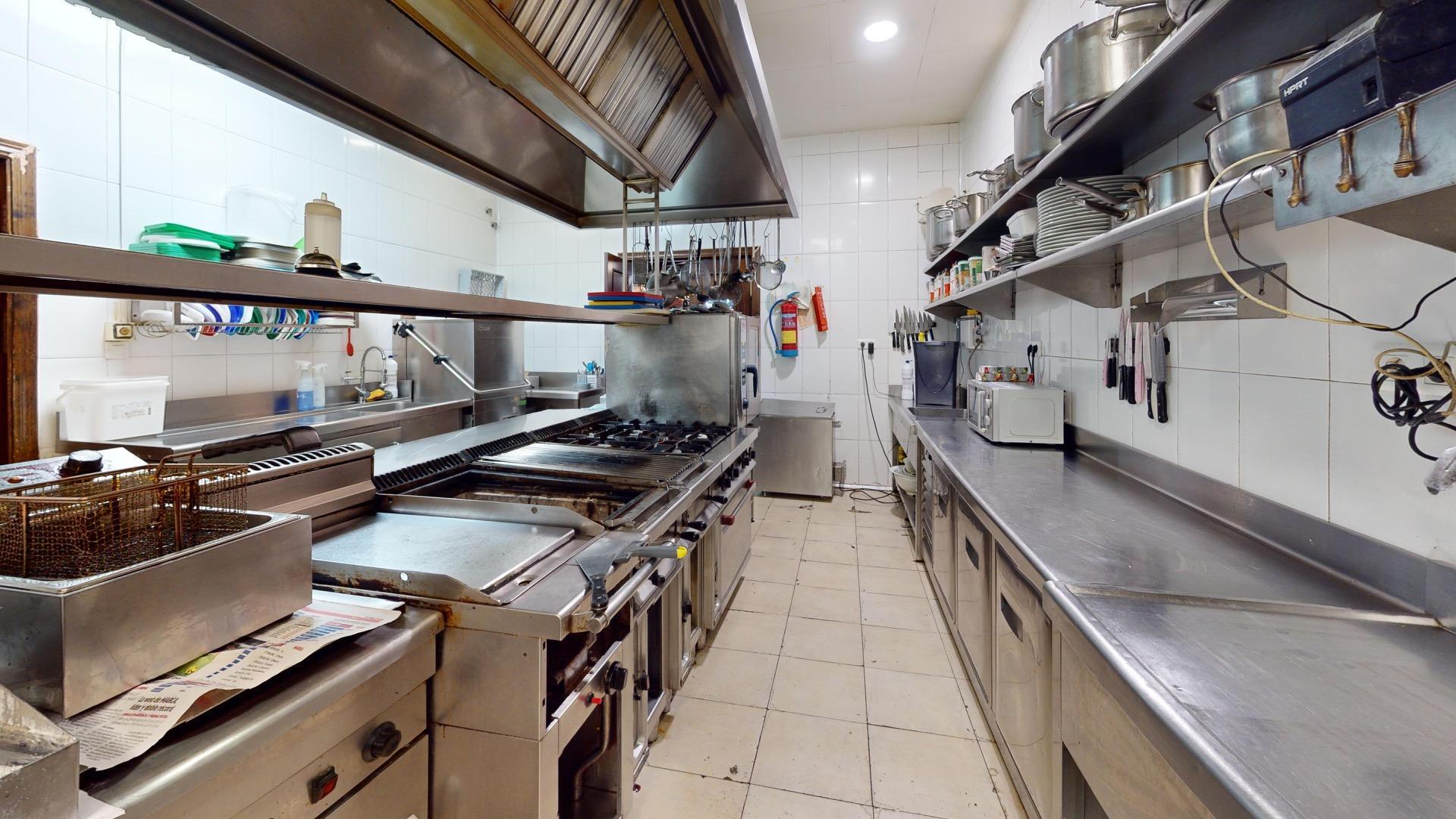 Negocios-Venta-BenalmÃ¡dena-1681663-Foto-23