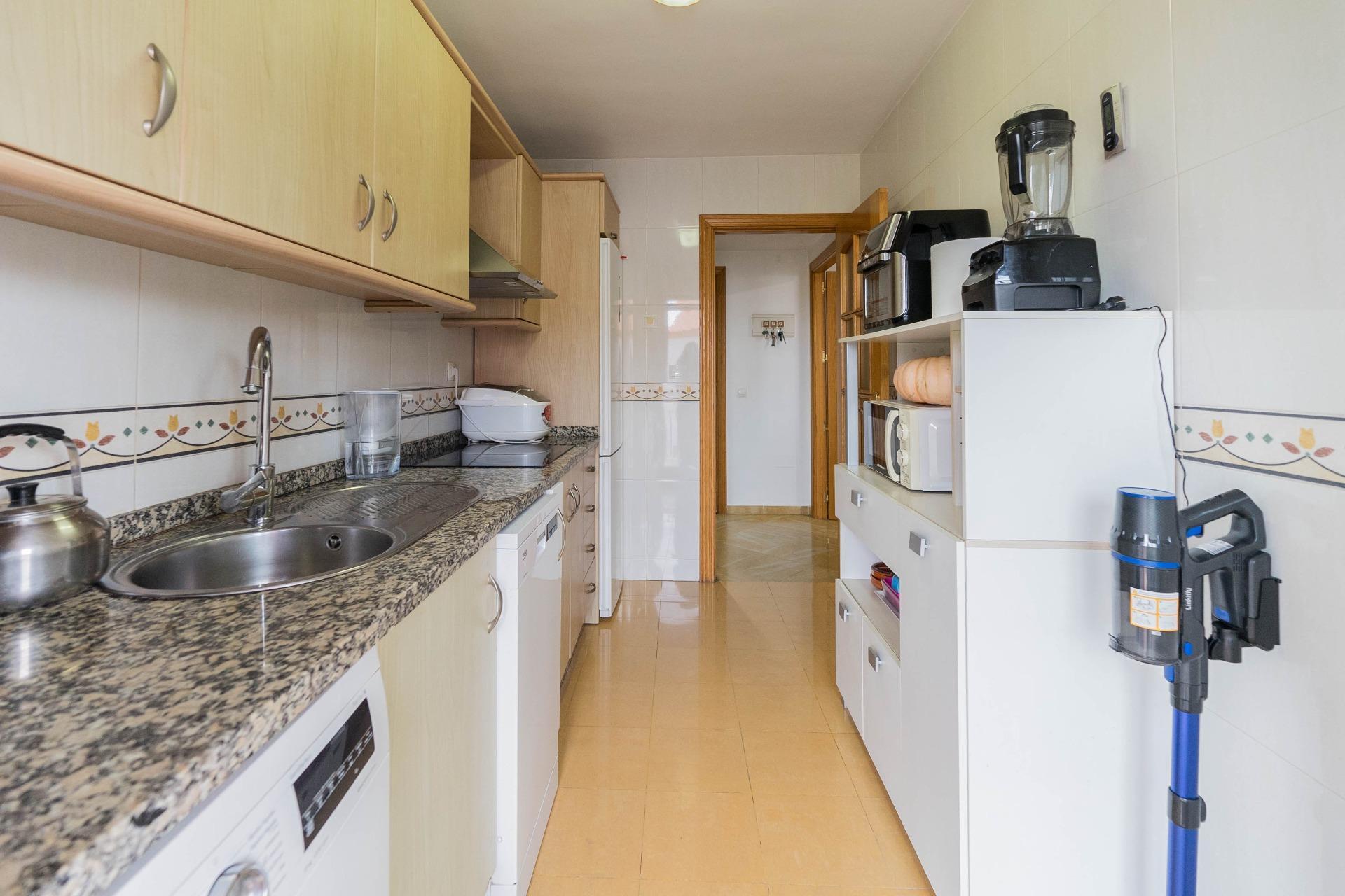 Pisos-Venta-BenalmÃ¡dena-1754085-Foto-8