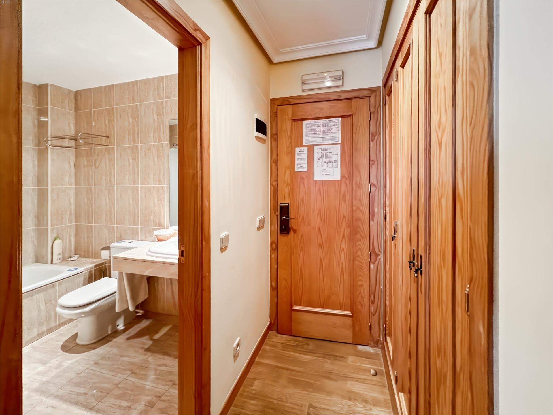 Negocios-Venta-Buitrago del Lozoya-1942870-Foto-21