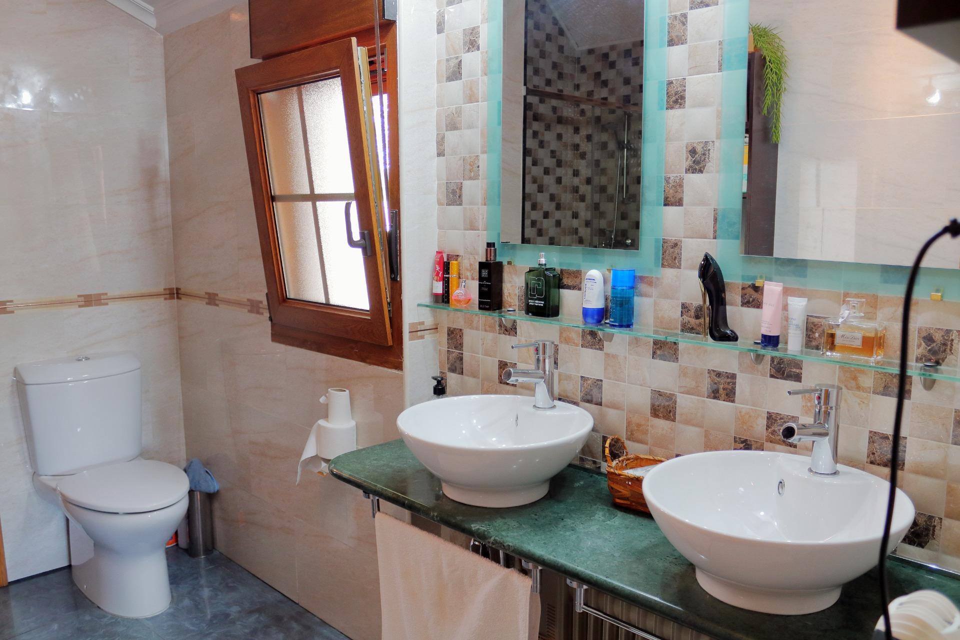 Casas o chalets-Venta-Aldeamayor de San MartÃ­n-1943197-Foto-39