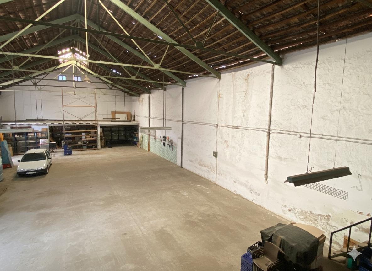 Naves-Venta-Carcaixent-1838889-Foto-5