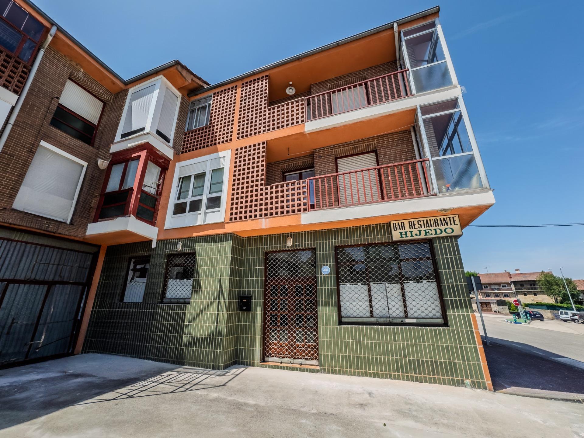 Pisos-Venta-Valle de Valdebezana-1763405-Foto-3