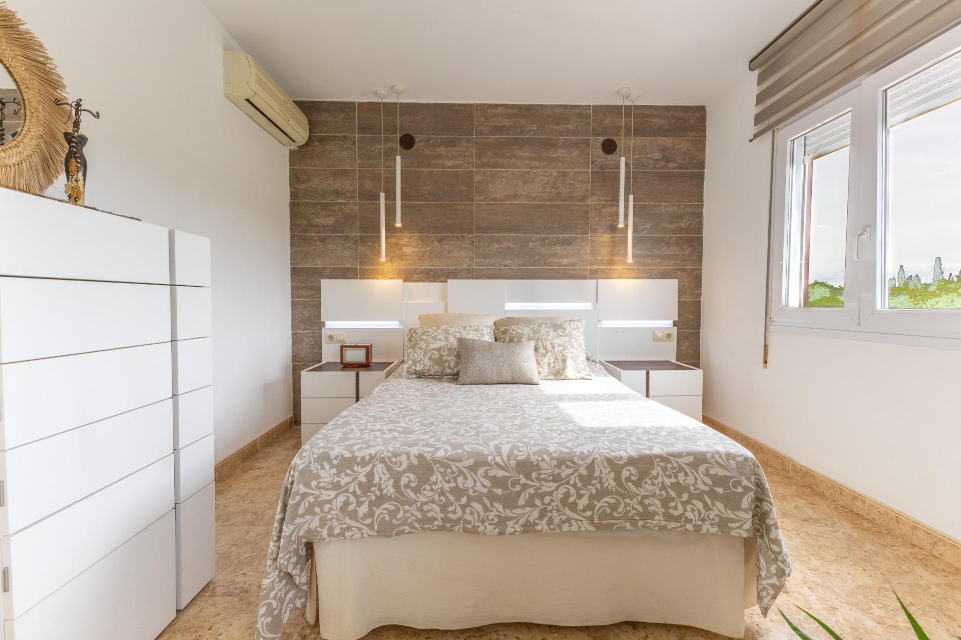 Casas o chalets-Venta-La Pobla de Vallbona-1729578-Foto-24