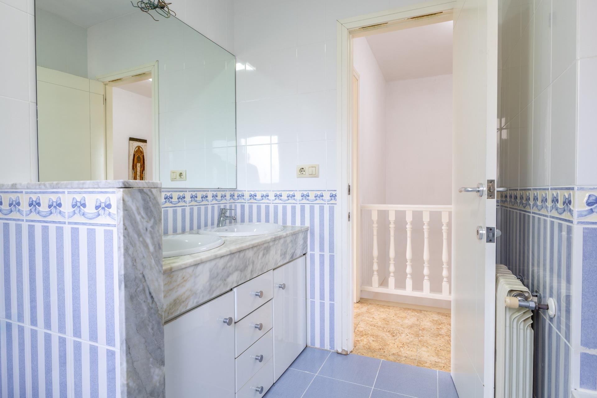 Casas o chalets-Venta-La Pobla de Vallbona-1729578-Foto-35