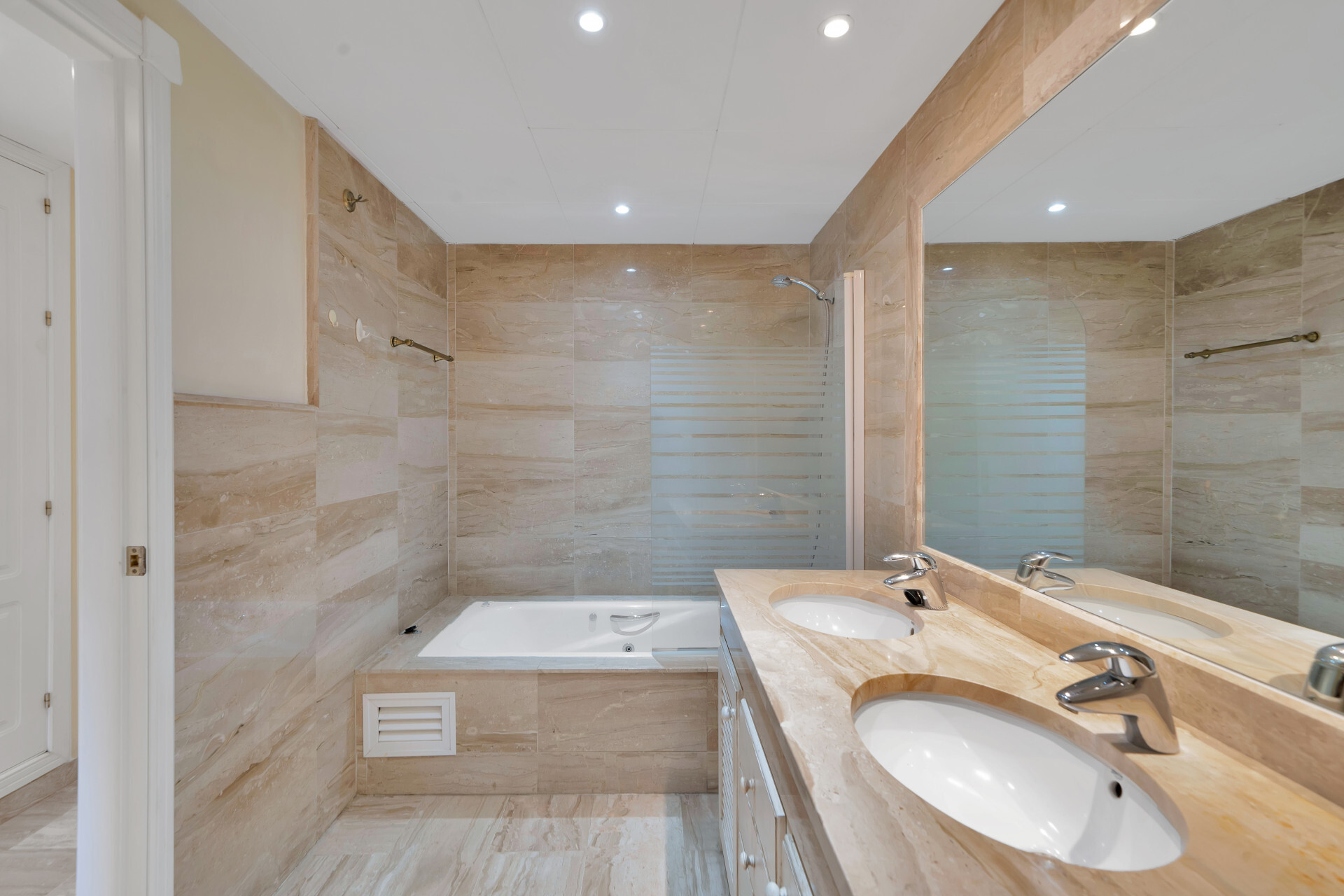 Pisos-Venta-Estepona-1972994-Foto-28