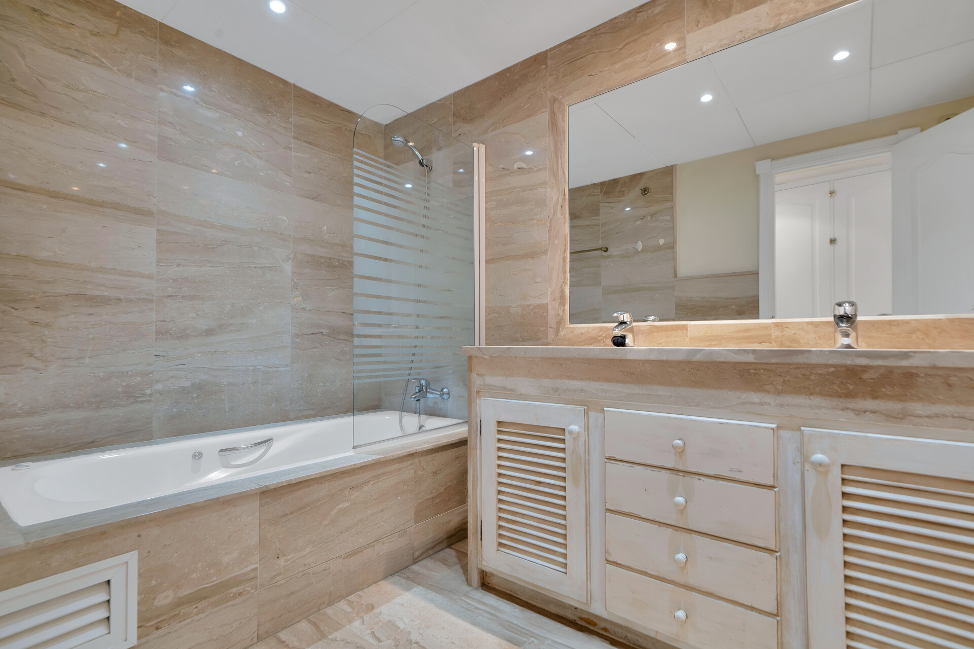 Pisos-Venta-Estepona-1972994-Foto-30