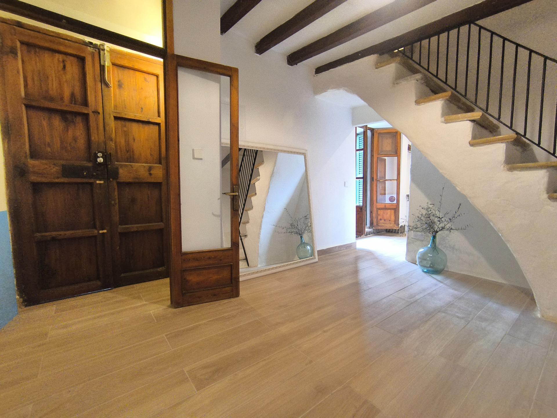 Encantadora casa renovada en el casco antiguo de Andratx ? Venta en exclusiva