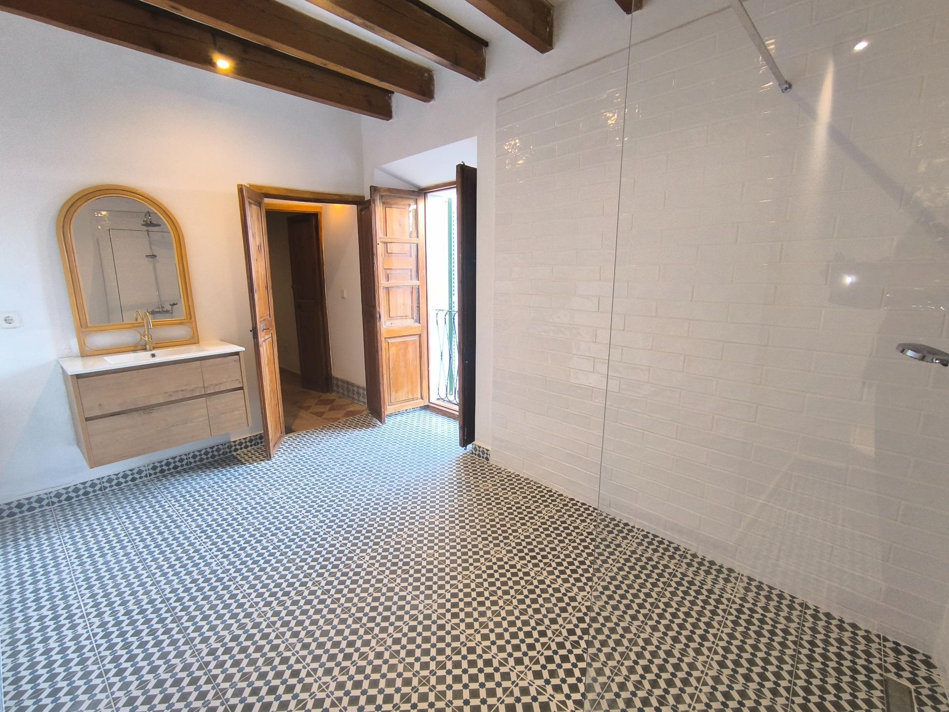 Encantadora casa renovada en el casco antiguo de Andratx ? Venta en exclusiva