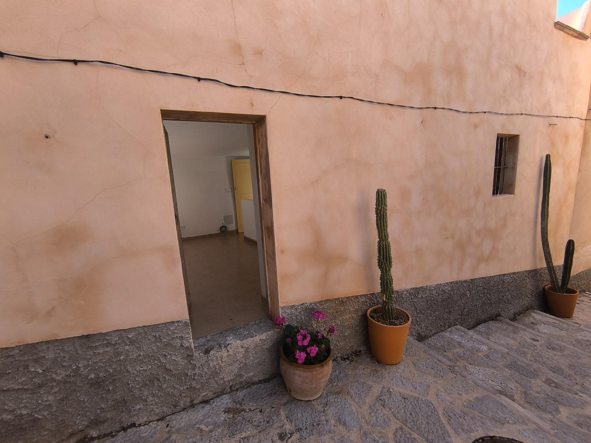 Encantadora casa renovada en el casco antiguo de Andratx ? Venta en exclusiva