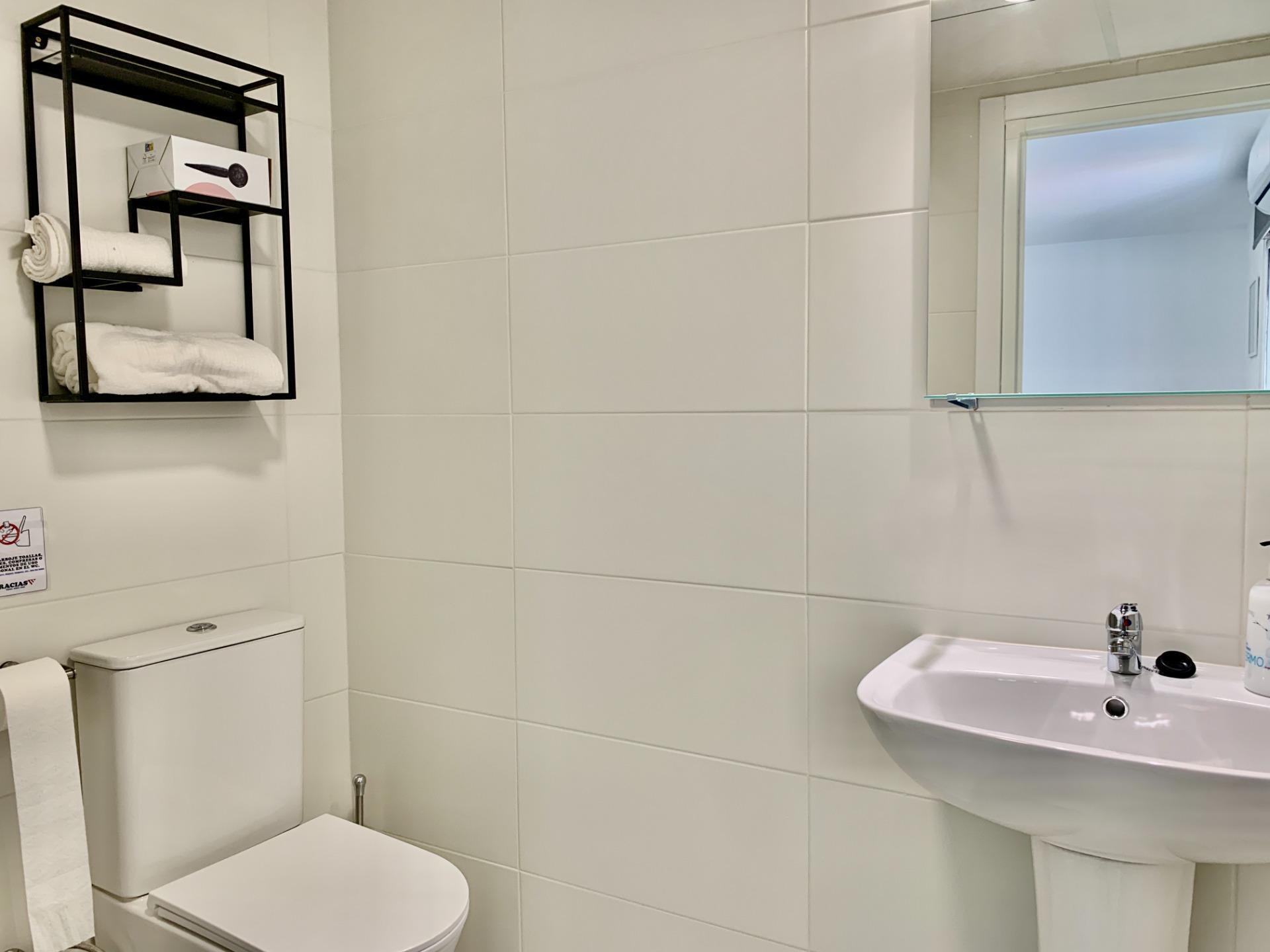 Edificios-Venta-Villanueva del RÃ­o y Minas-1974112-Foto-40