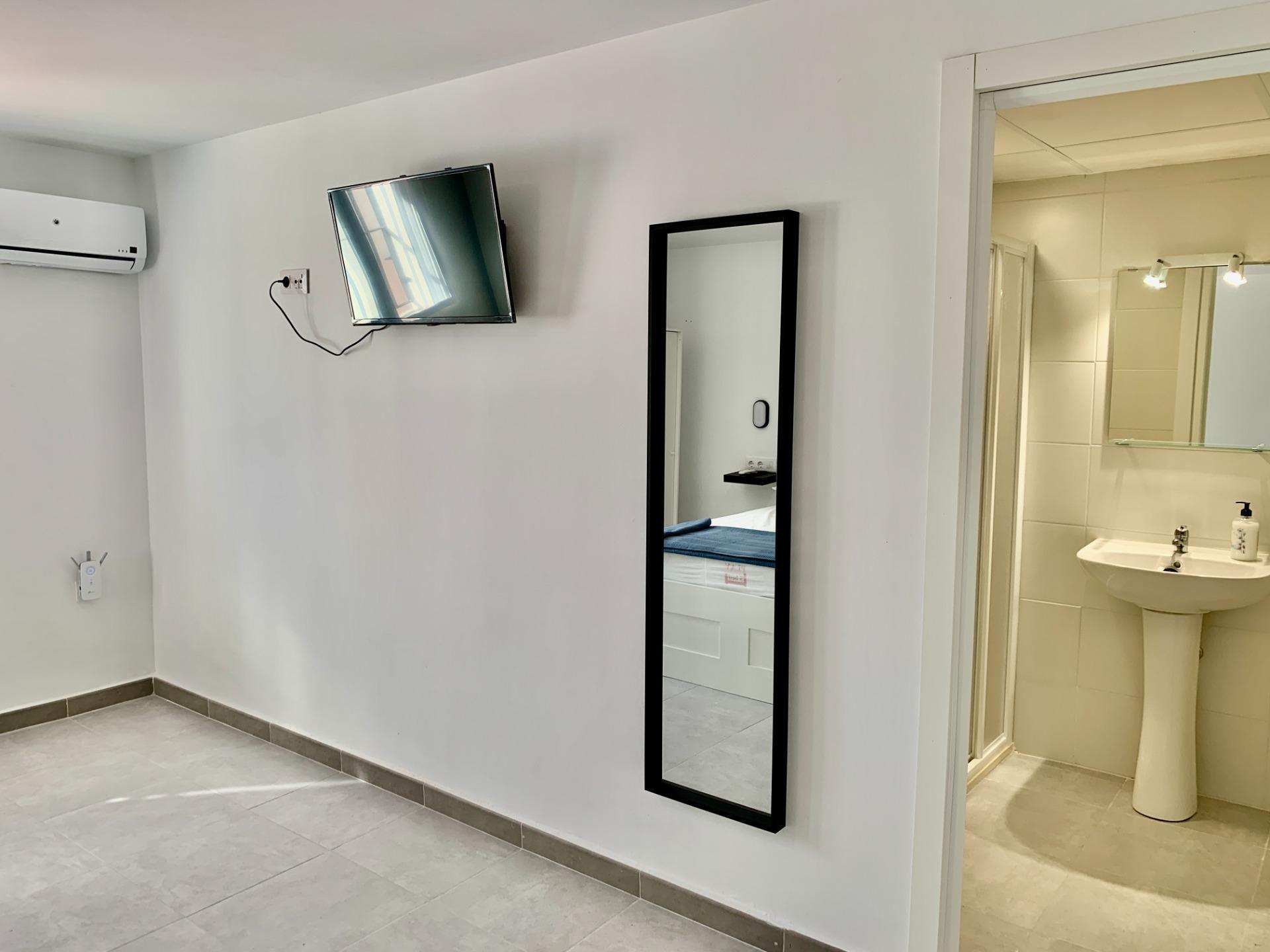 Edificios-Venta-Villanueva del RÃ­o y Minas-1974112-Foto-44