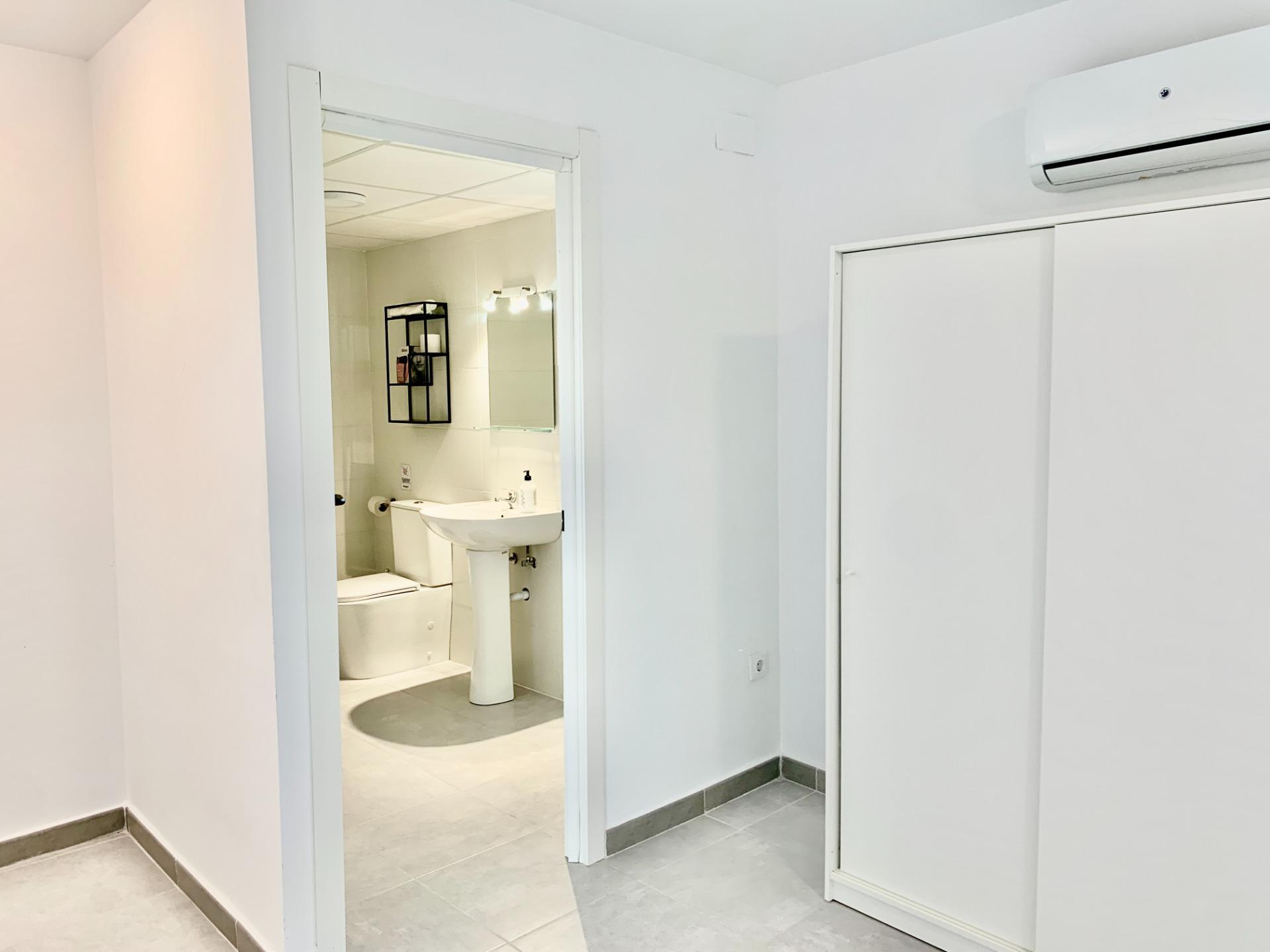 Edificios-Venta-Villanueva del RÃ­o y Minas-1974112-Foto-52