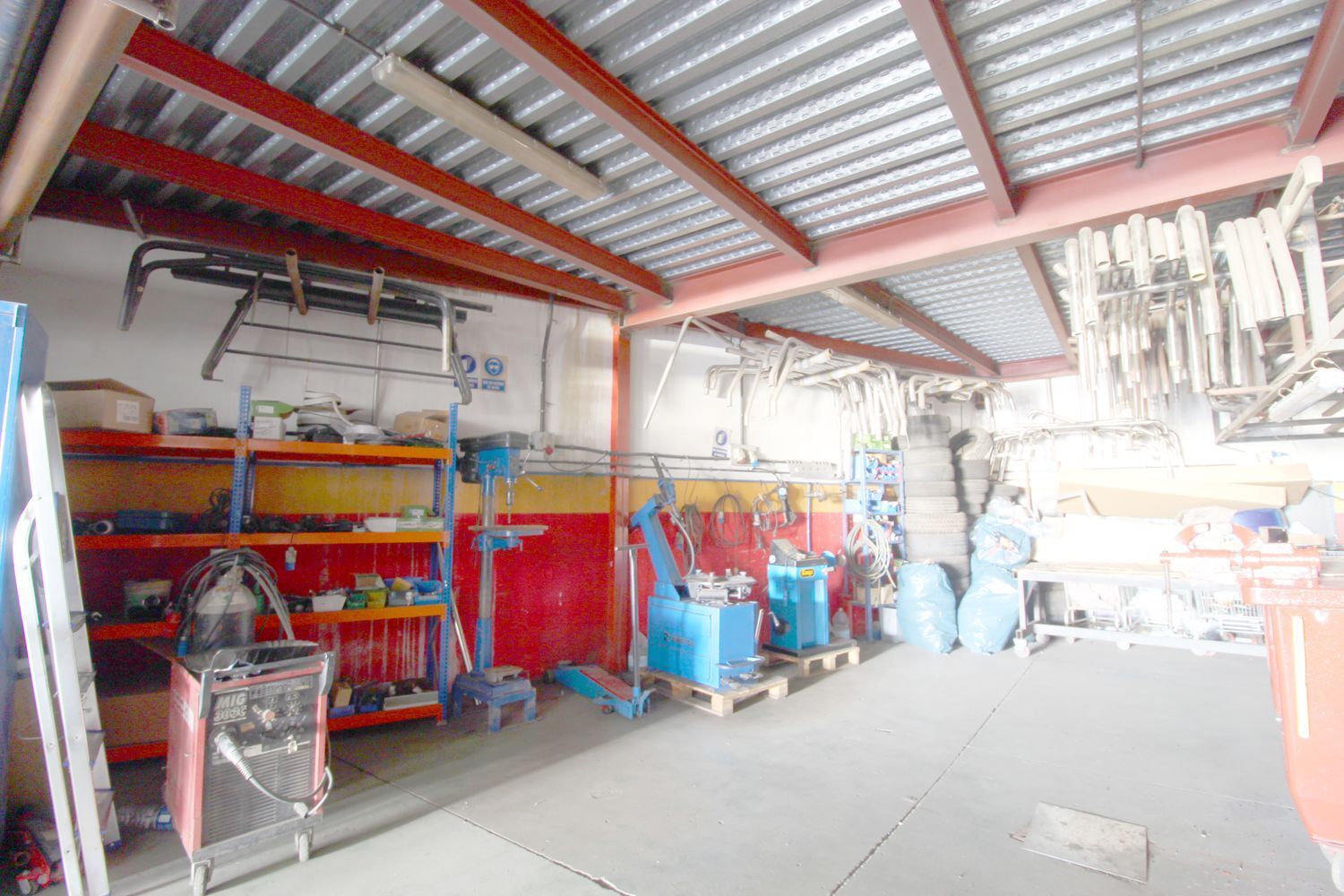 Naves-Venta-Telde-1943488-Foto-19