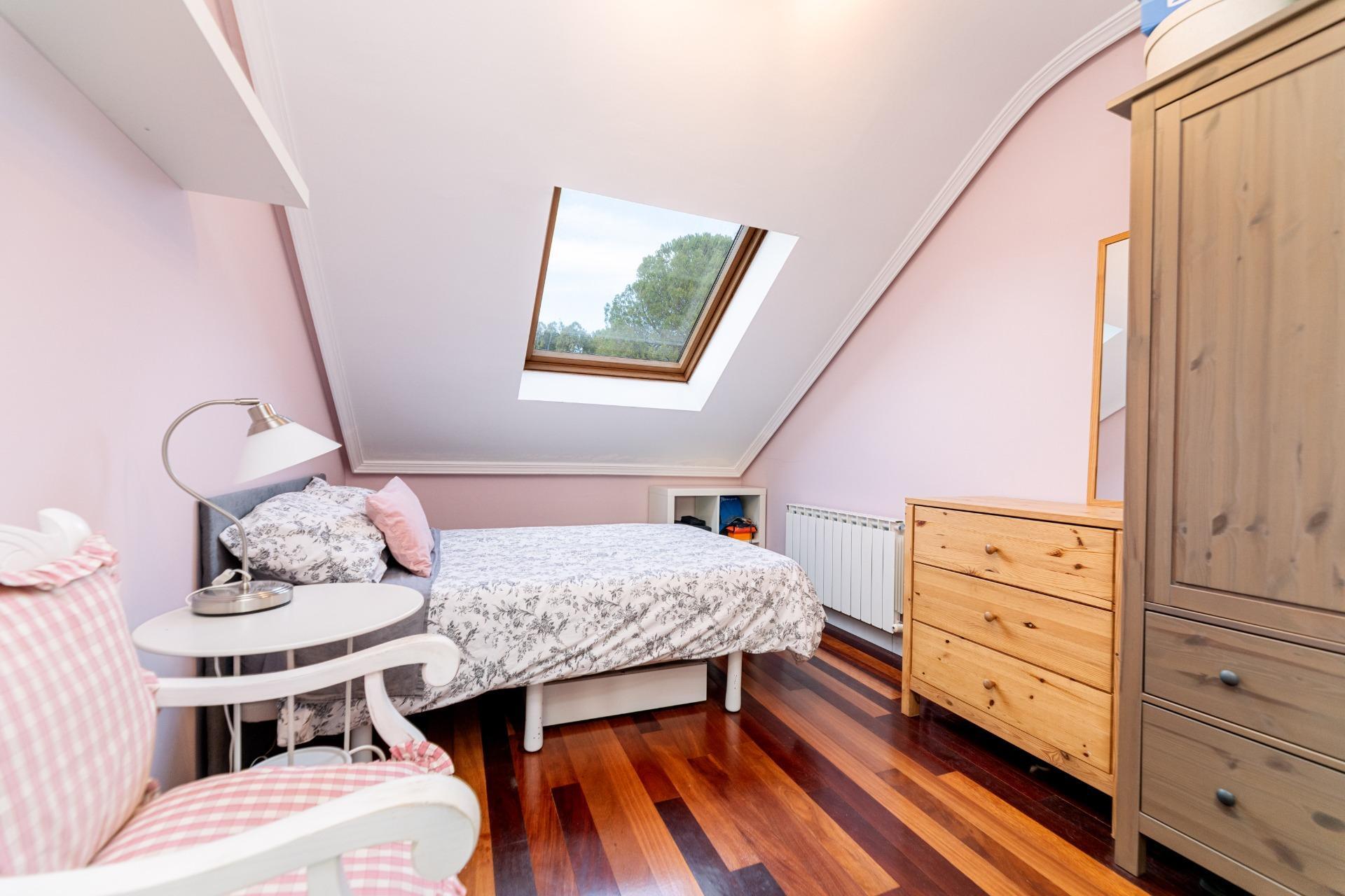 EXCLUSIVA VILLA EN LA BERZOSA