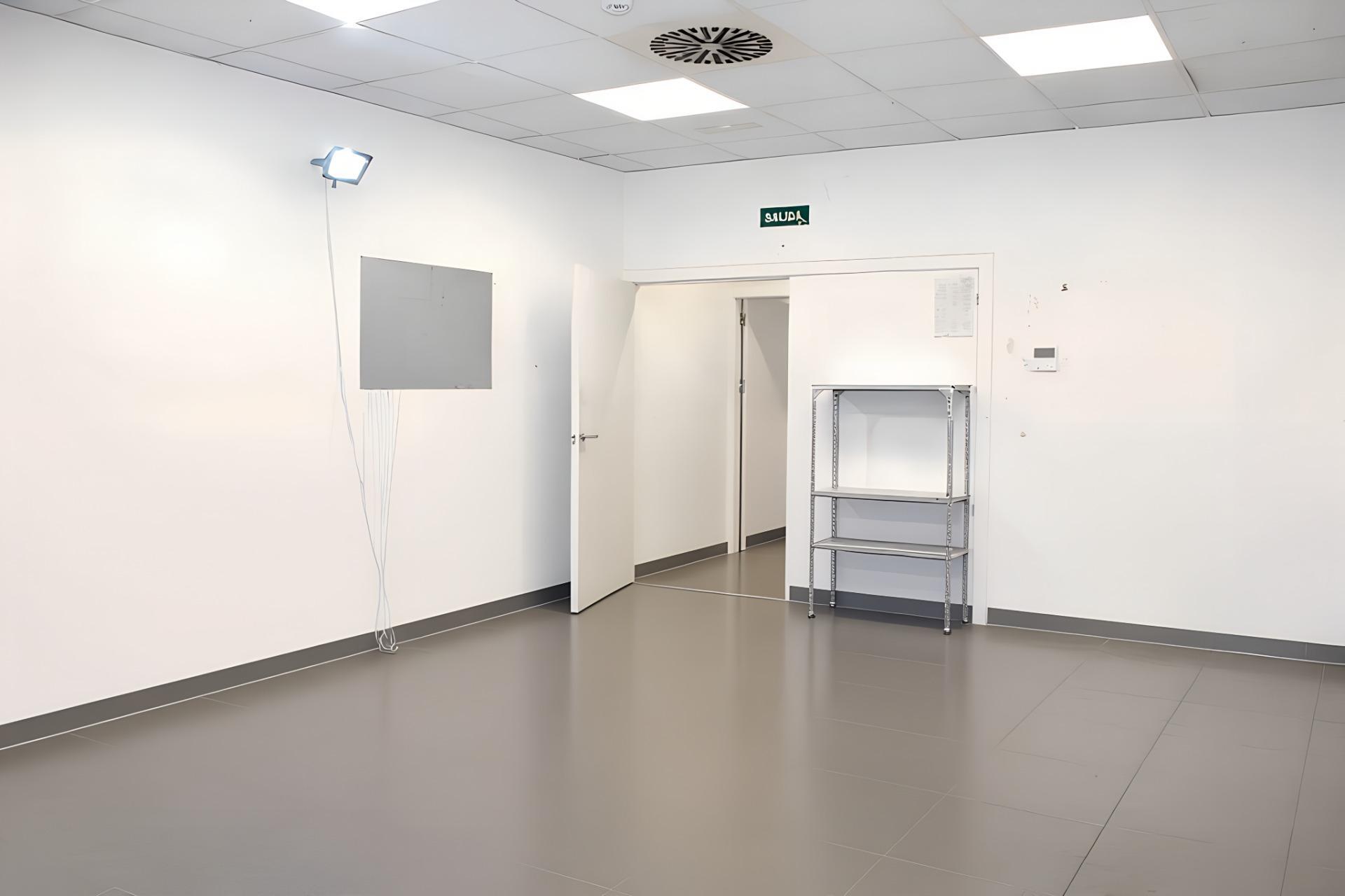 Naves-Venta-AlcalÃ¡ de GuadaÃ­ra-1974905-Foto-17