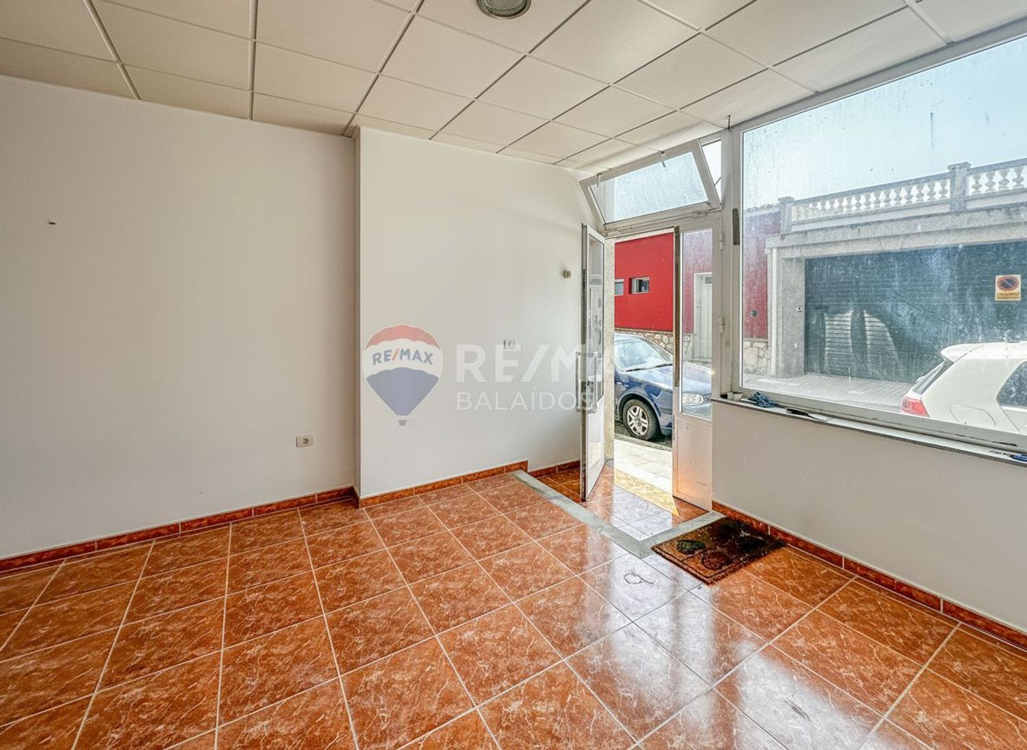 Locales-Venta-O Rosal-1975283-Foto-3