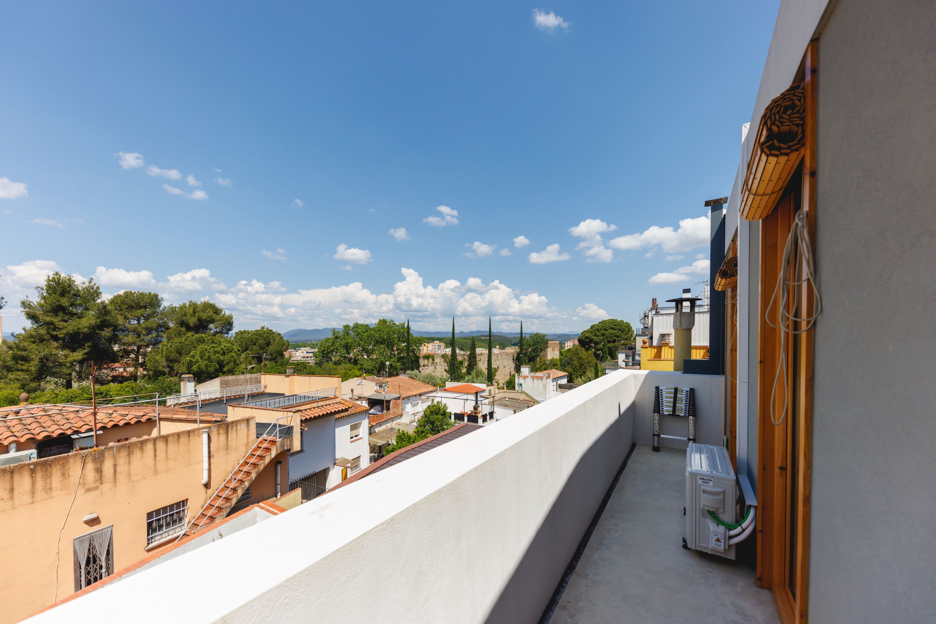 Casa moderna en el centro de Girona