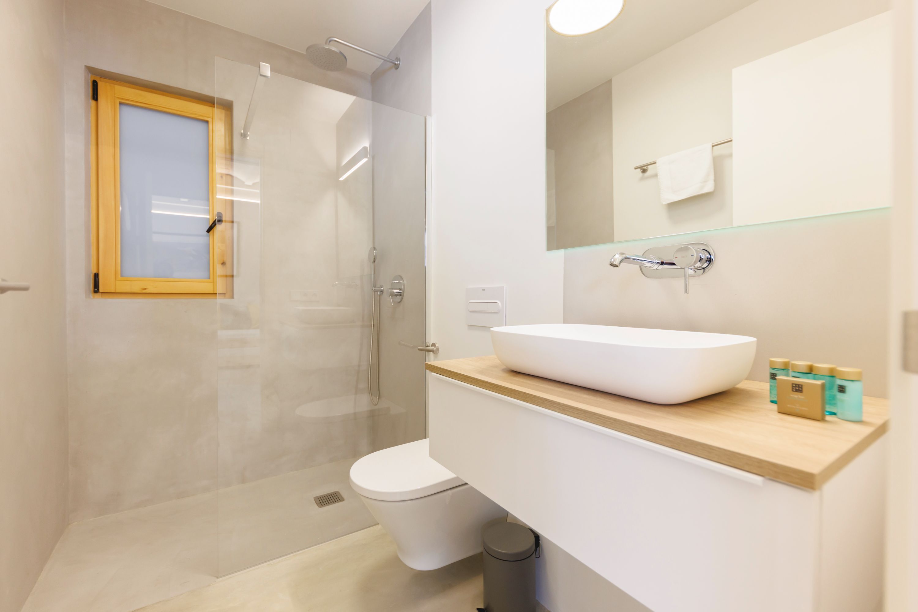 Casa moderna en el centro de Girona