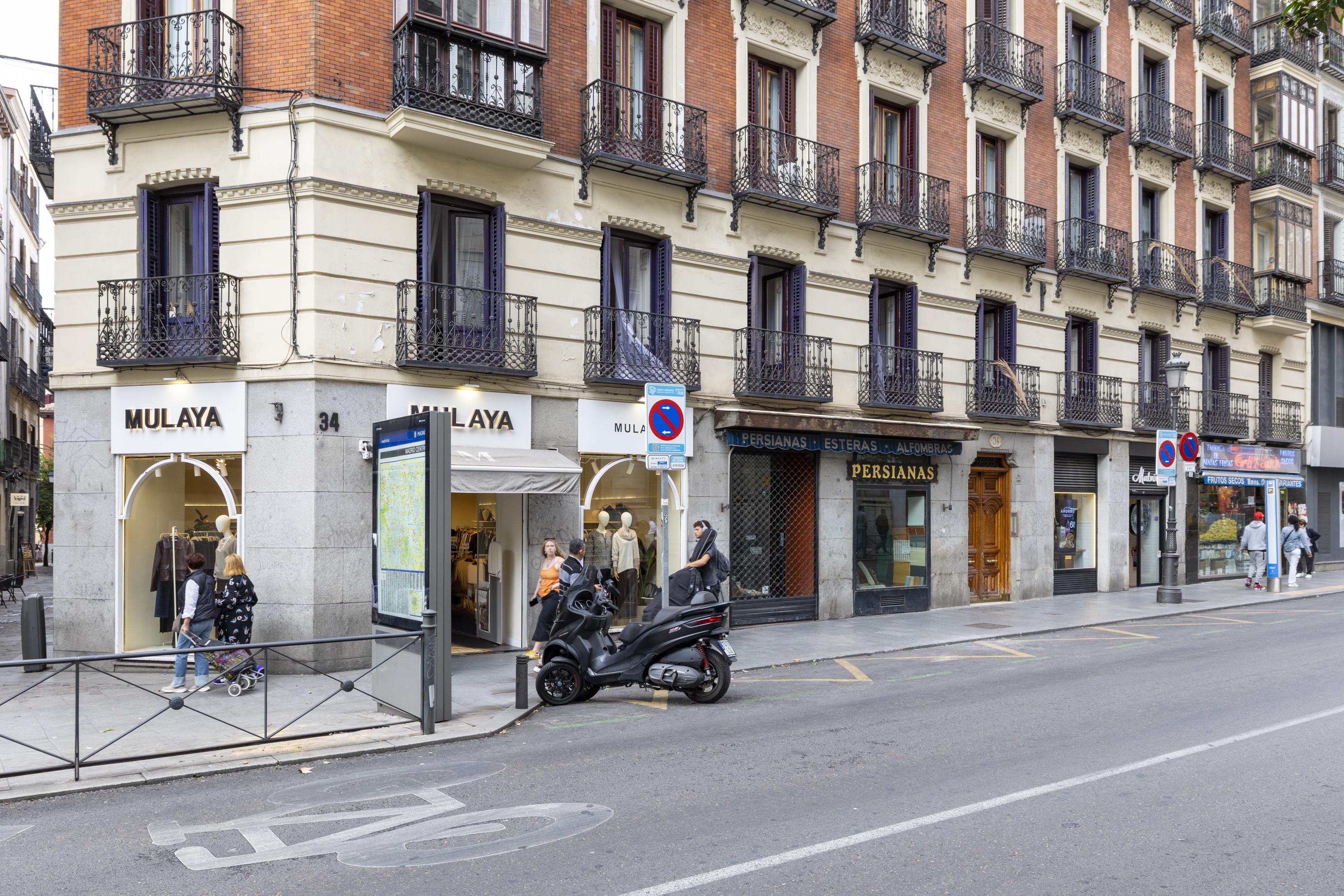 Piso con vistas a la Catedral de San Isidro.