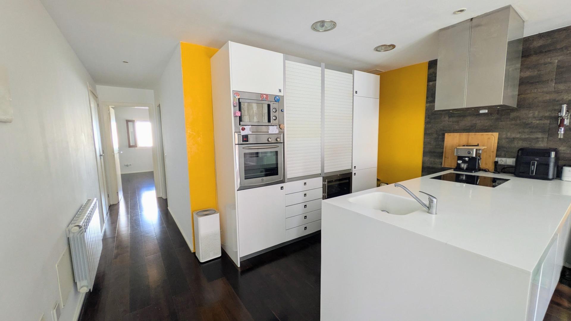 Pisos-Venta-AlarÃ³-1839336-Foto-8