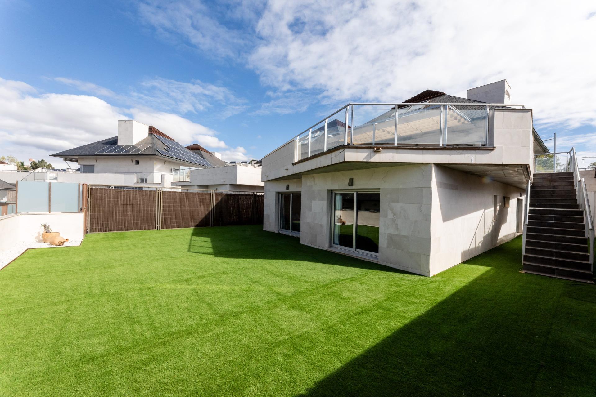 EXCLUSIVO CHALET DE LUJO EN TORRELODONES