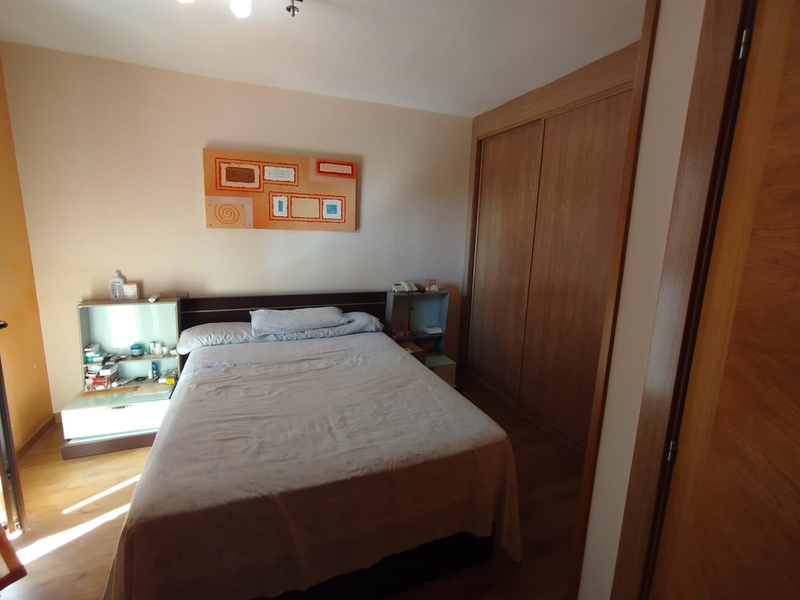 ¡OPORTUNIDAD CHALET ADOSADO EN TITULCIA!