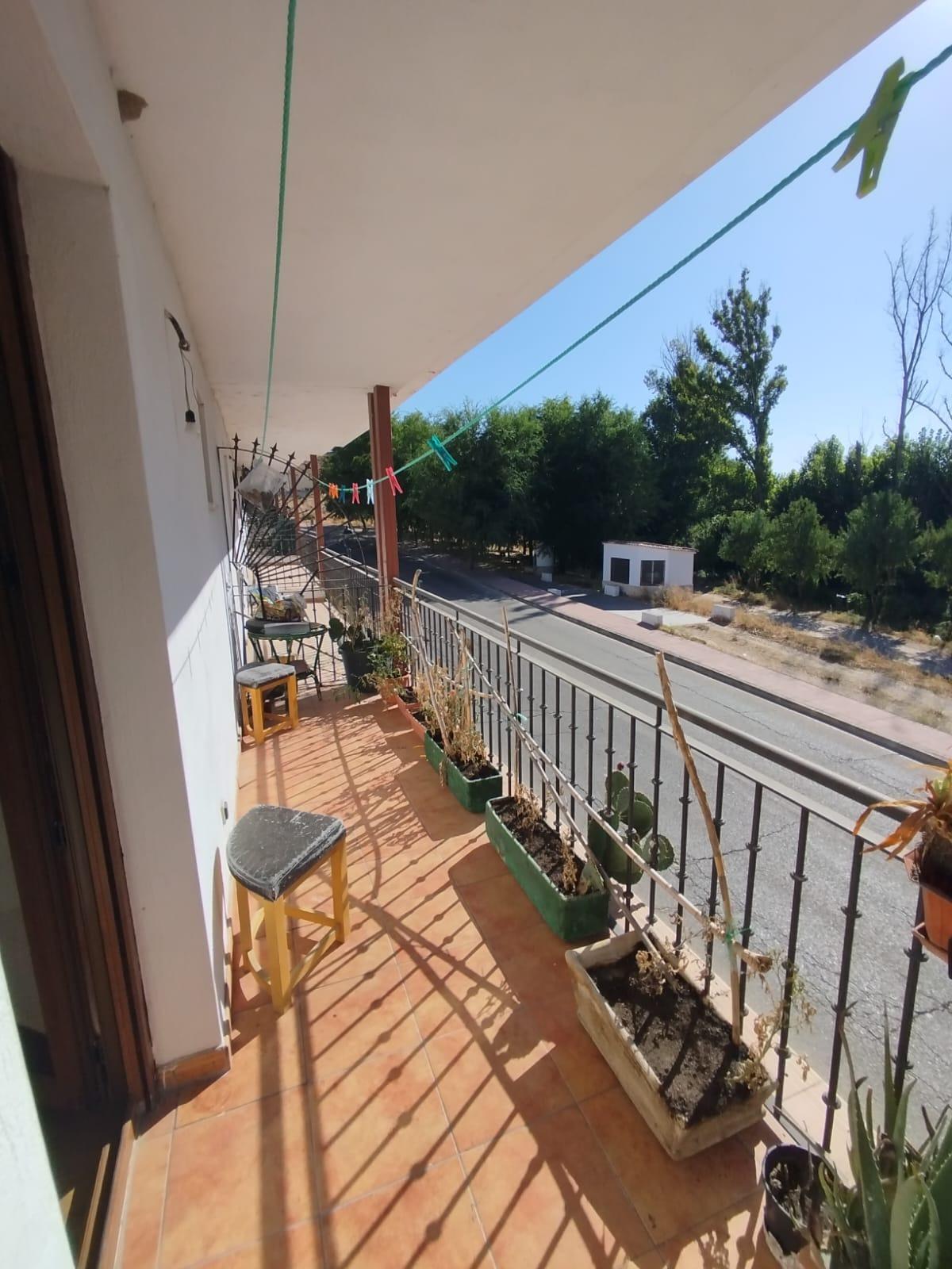 ¡OPORTUNIDAD CHALET ADOSADO EN TITULCIA!