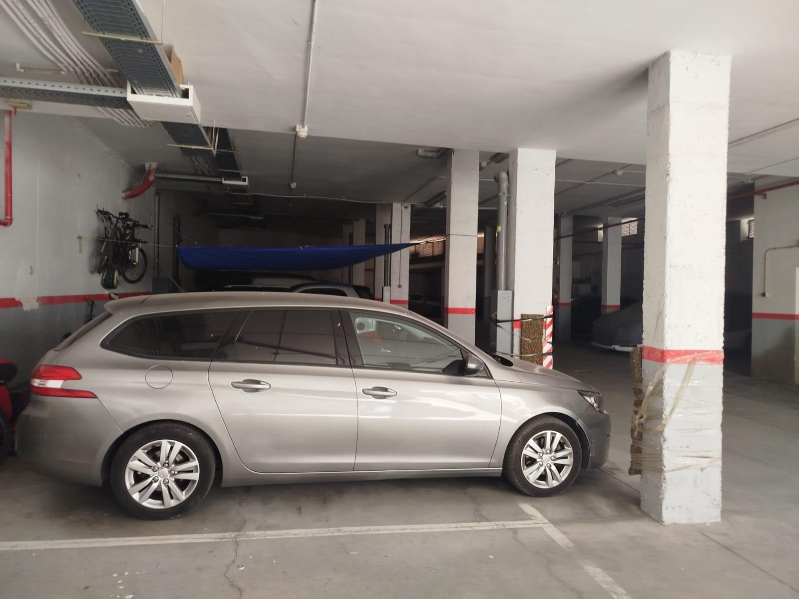 ¡OPORTUNIDAD CHALET ADOSADO EN TITULCIA!