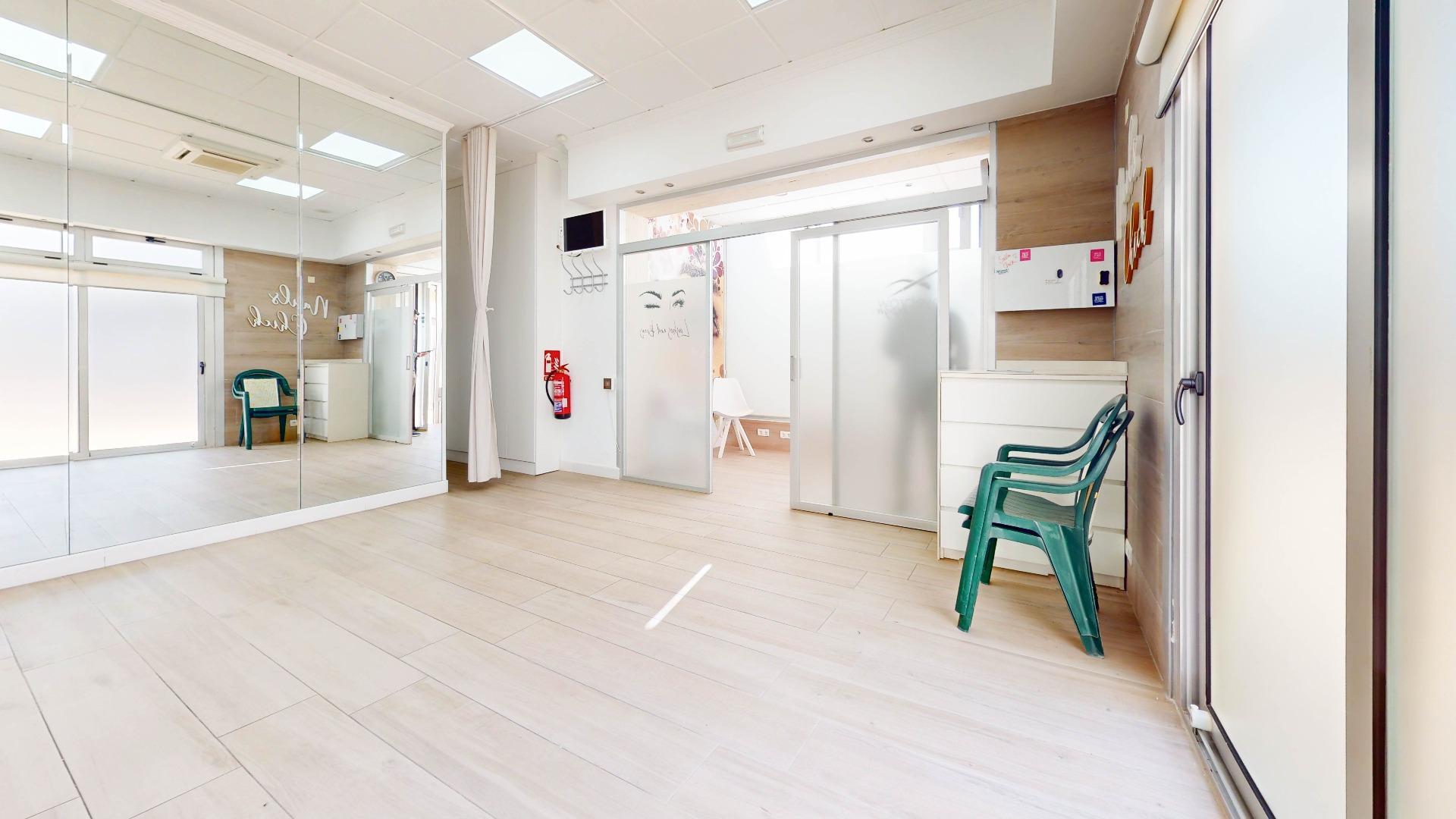 Negocios-Venta-Roquetas de Mar-1977729-Foto-17