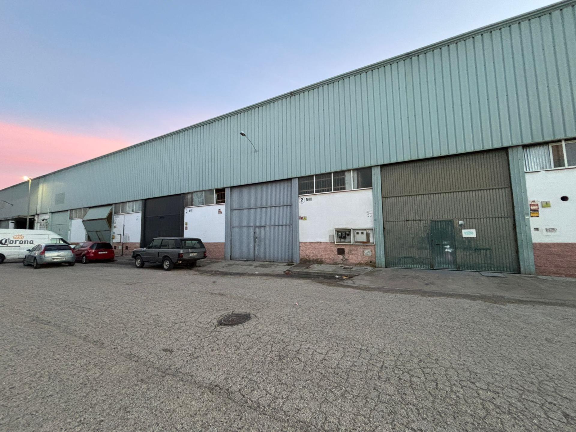 Naves-Venta-Salteras-1978387-Foto-3