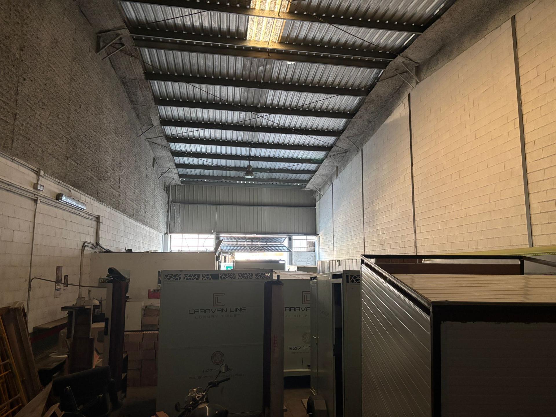 Naves-Venta-Salteras-1978387-Foto-10