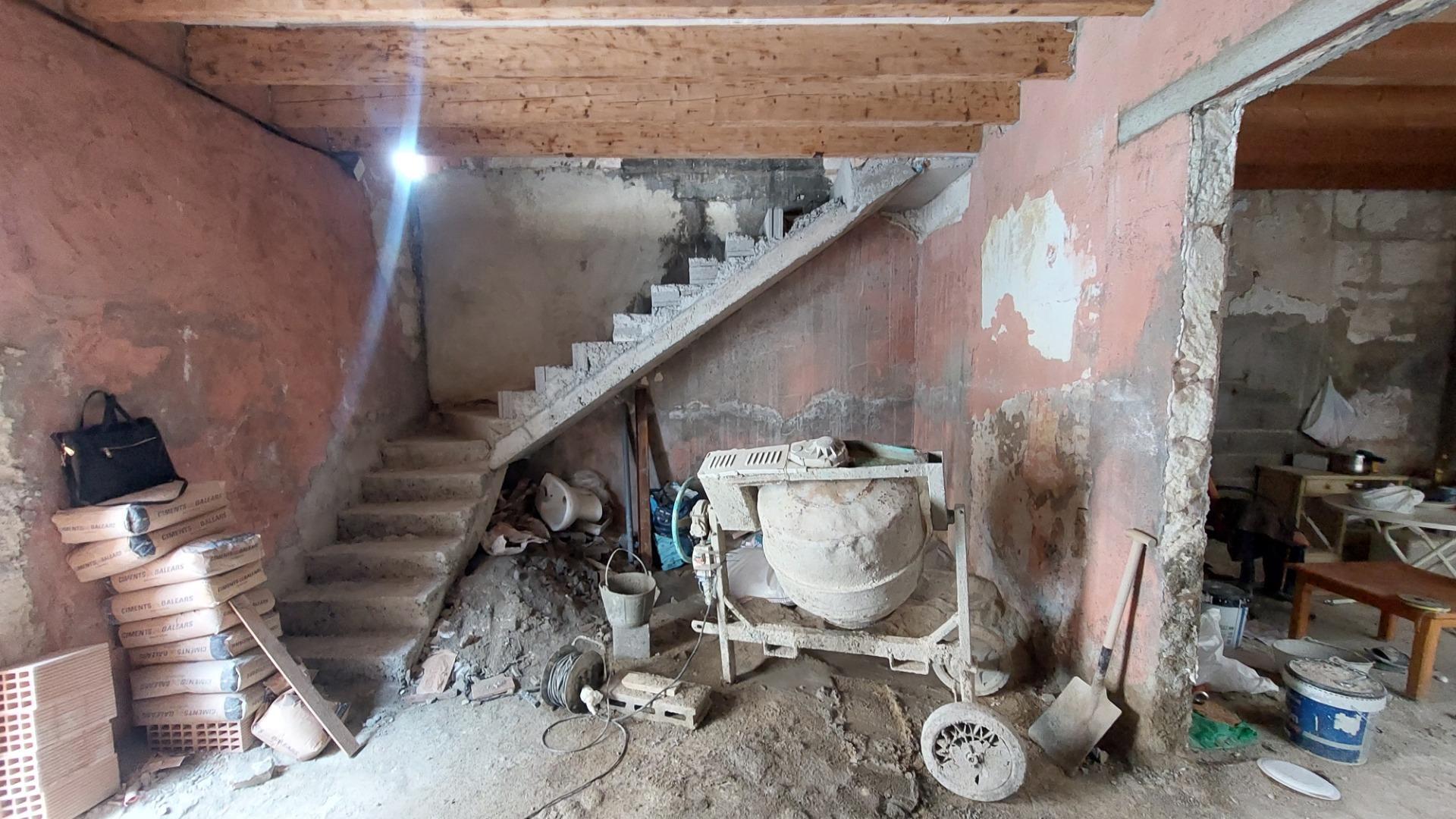 Dúplex en reforma con terraza y semi techo libre en el centro de Manacor