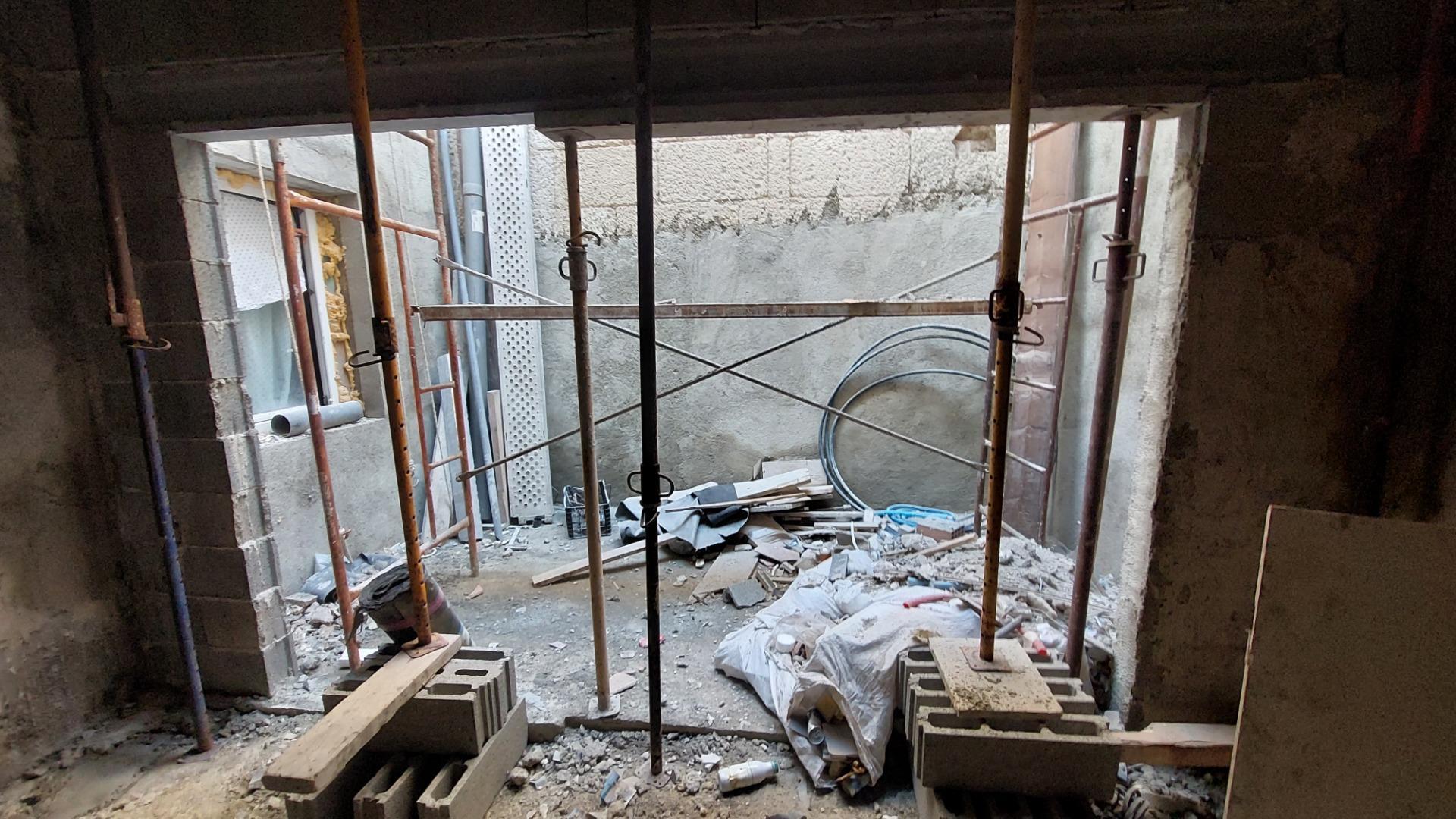 Dúplex en reforma con terraza y semi techo libre en el centro de Manacor