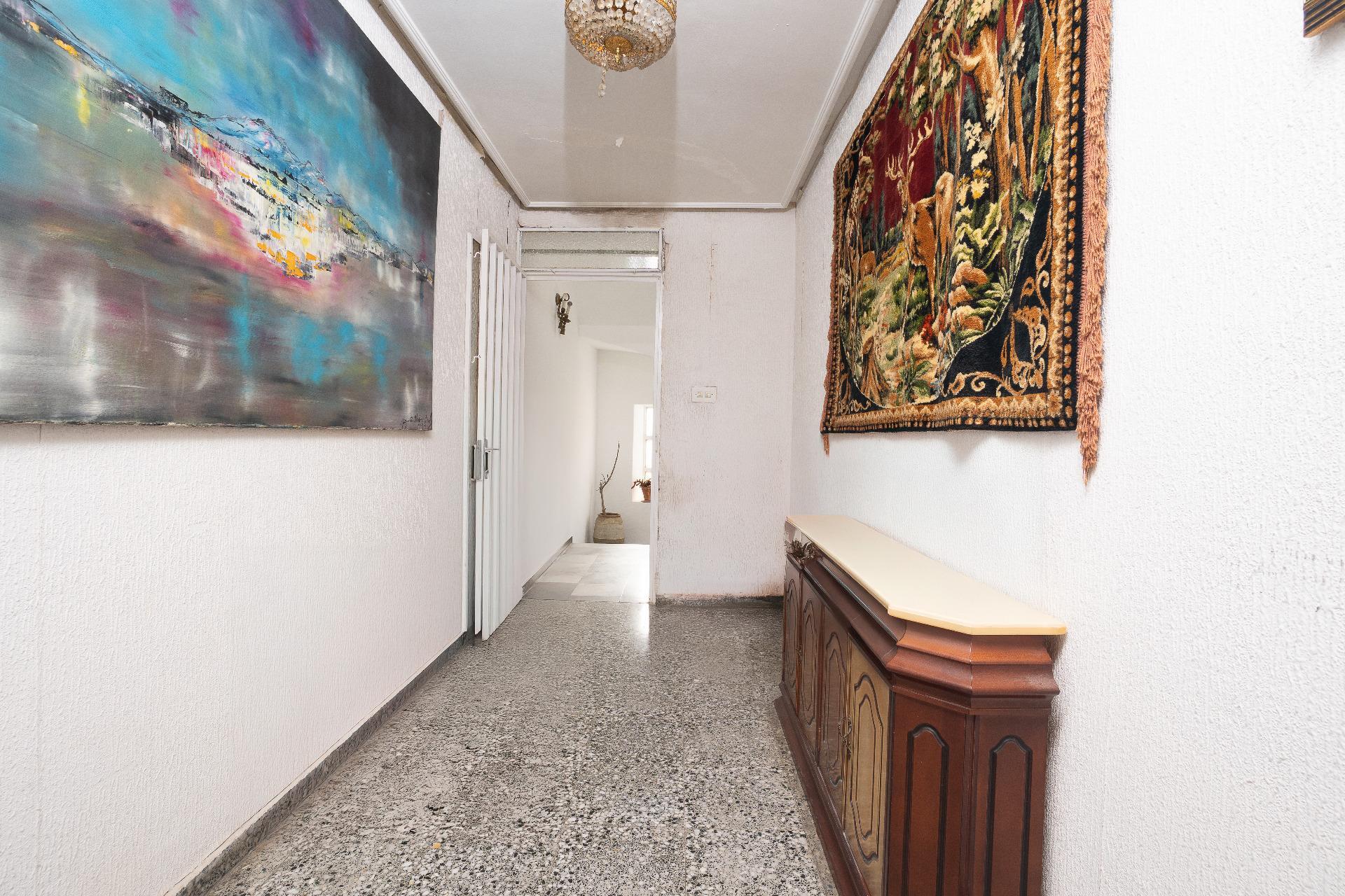 Amplio piso con jacuzzi y terraza en el centro de Vergel