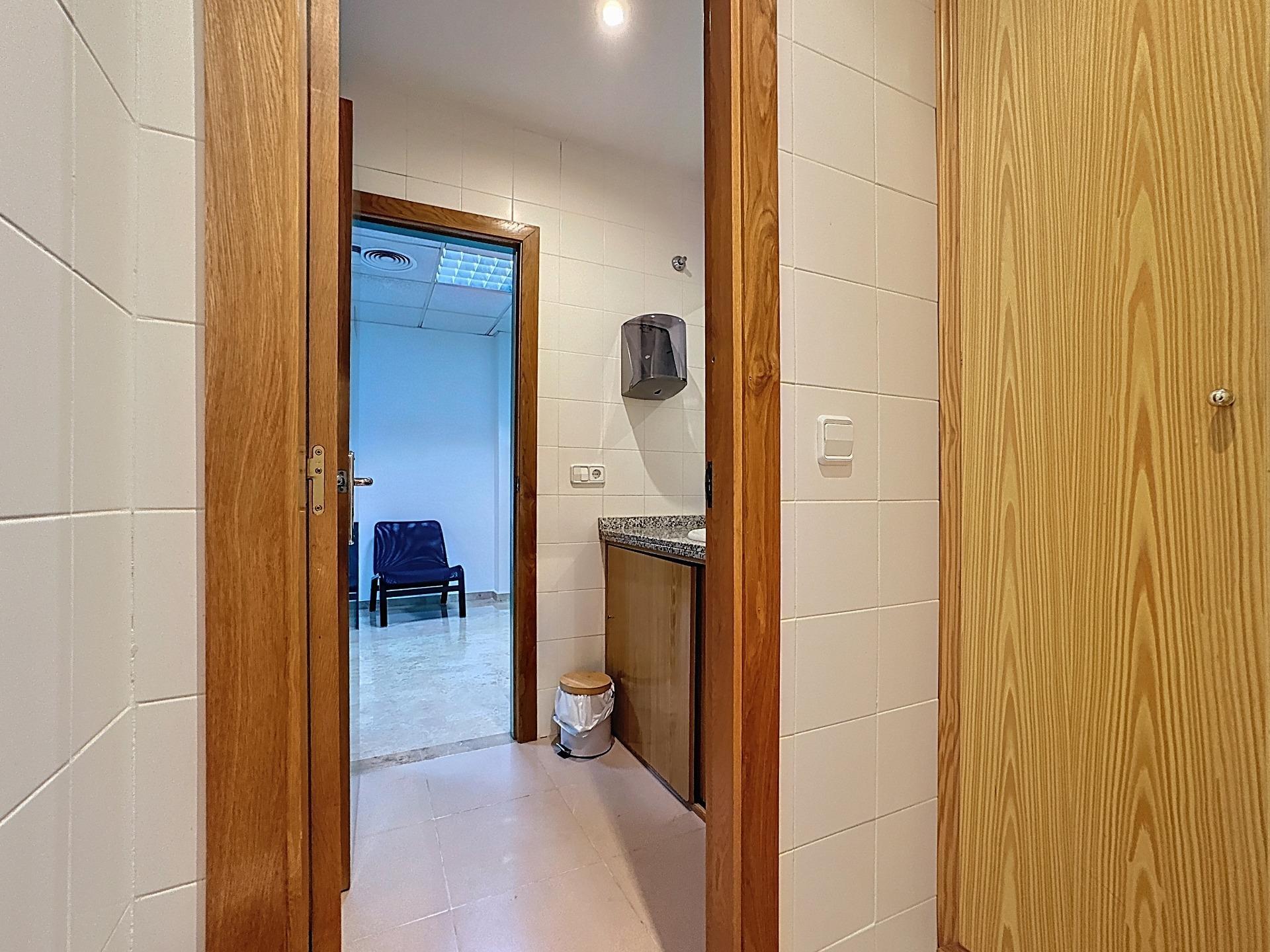 Oficinas-Venta-Torrent-1978441-Foto-21