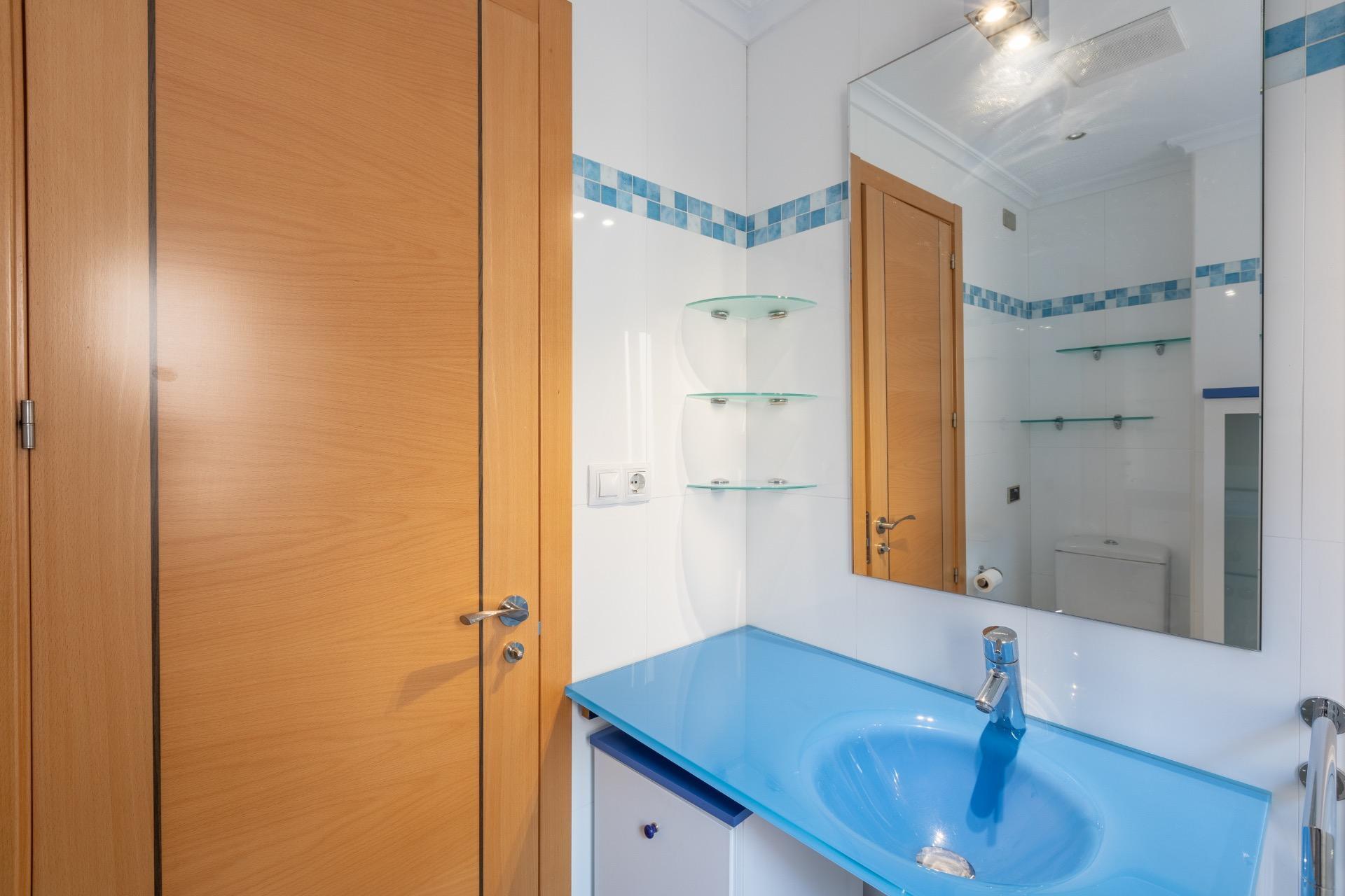 APARTAMENTO DE LUJO EN CALLE JUAN MAMBRILLA