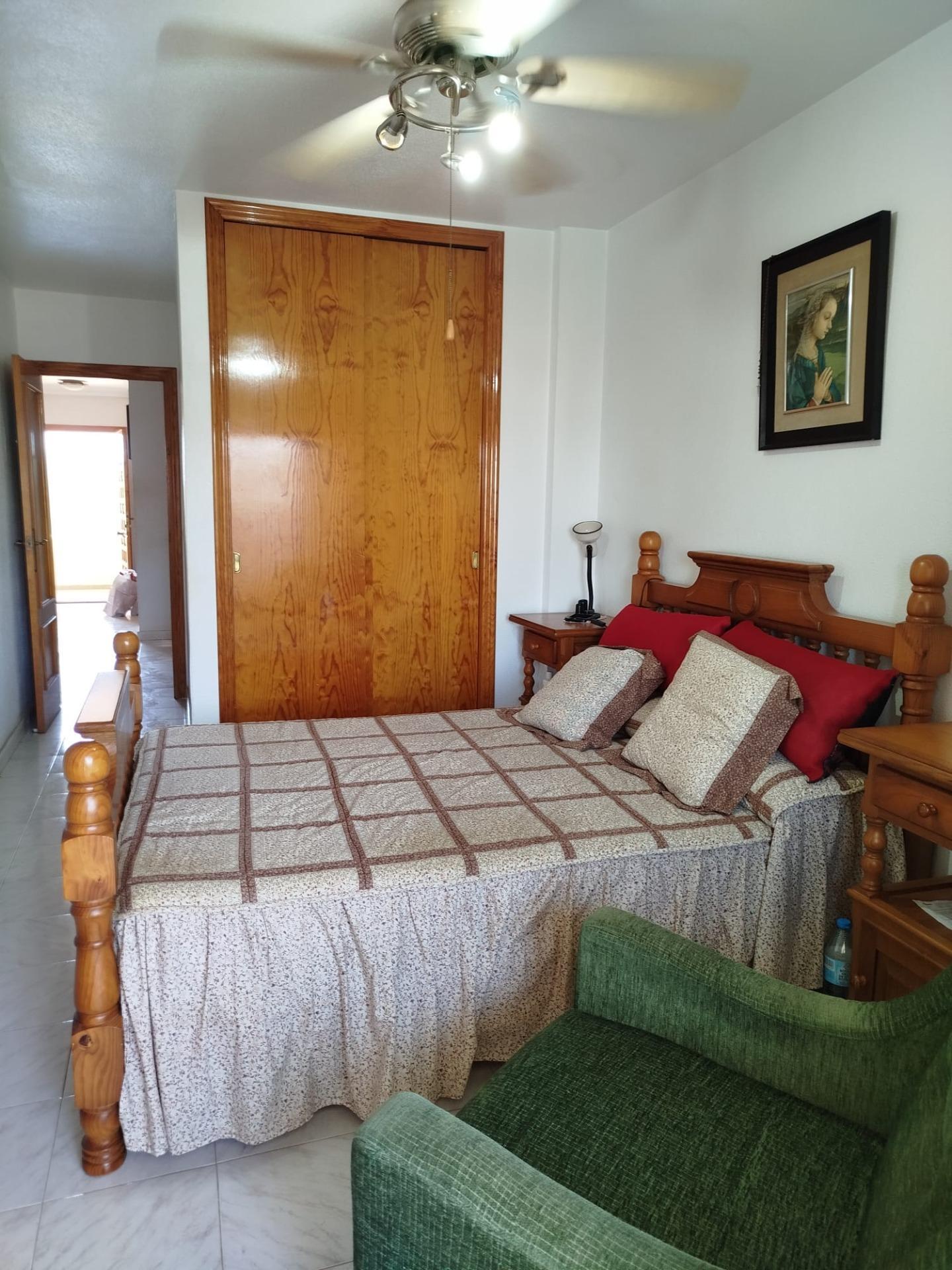 Piso en LO PAGÁN 4 dormitorios, parking y piscina