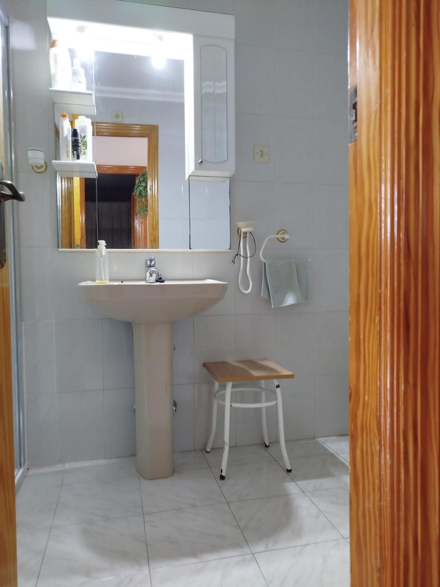 Piso en LO PAGÁN 4 dormitorios, parking y piscina