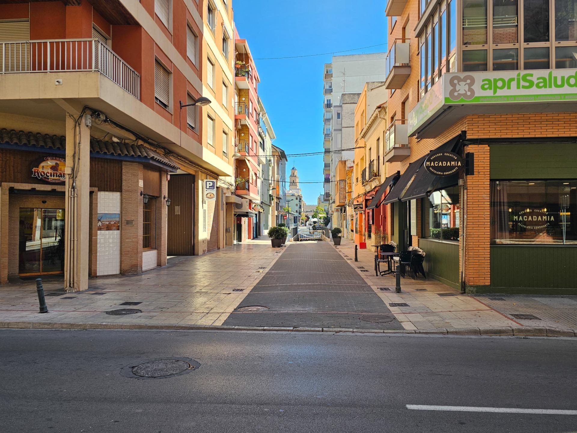 Piso en pleno centro de Gandía ? a 100 m de la Plaza del Prado y 200 m del Paseo Germanías