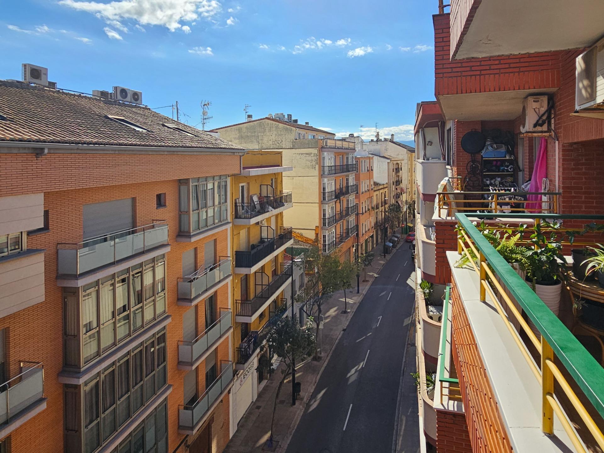 Piso en pleno centro de Gandía ? a 100 m de la Plaza del Prado y 200 m del Paseo Germanías