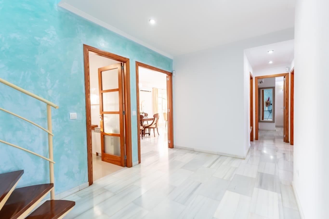 Ático reformado de 3 dorm. con licencia ETV para 6 pers a 250m de la playa