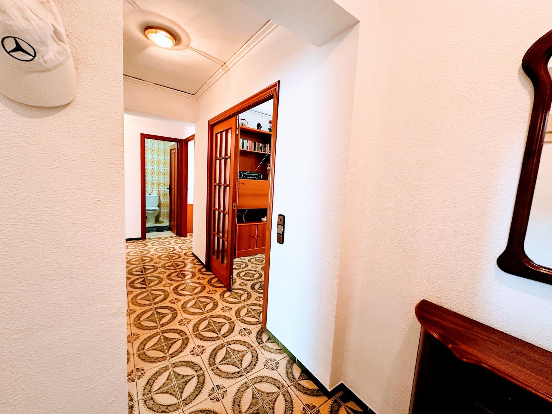 Luminoso y amplio piso en venta en Grau de Gandia, frente al Polideportivo