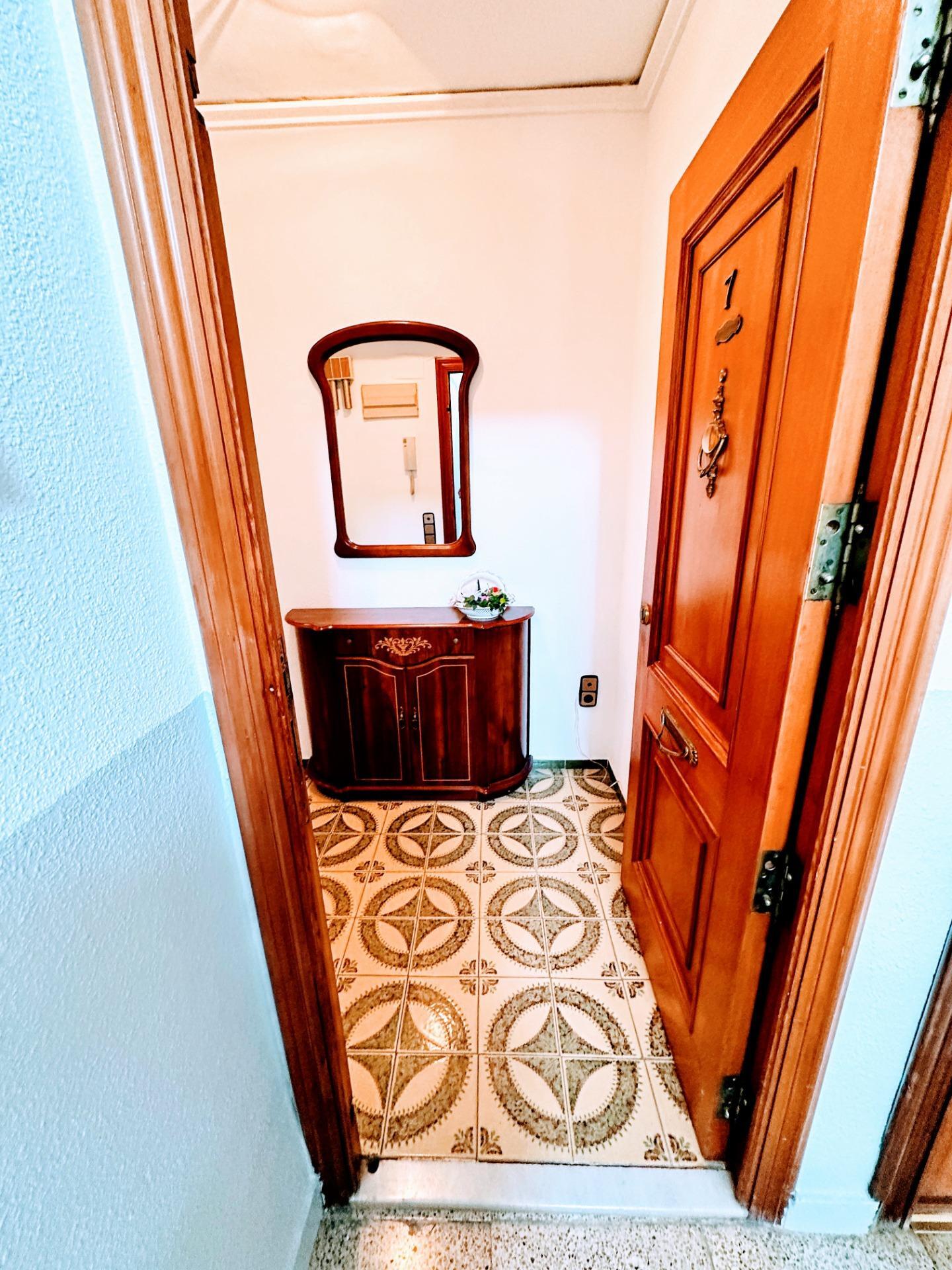 Luminoso y amplio piso en venta en Grau de Gandia, frente al Polideportivo