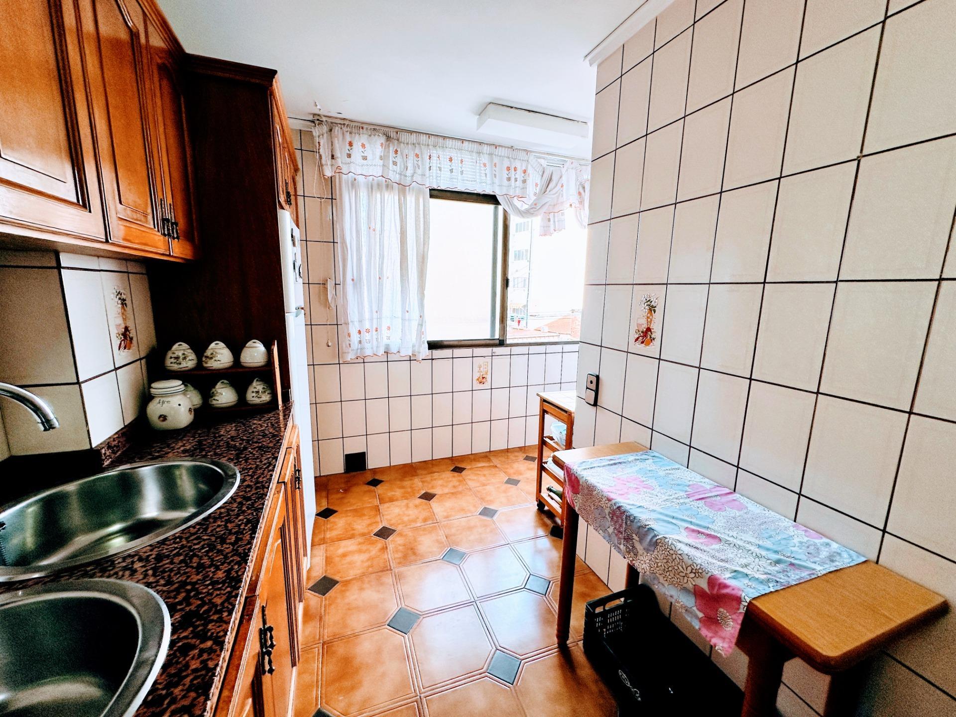 Luminoso y amplio piso en venta en Grau de Gandia, frente al Polideportivo