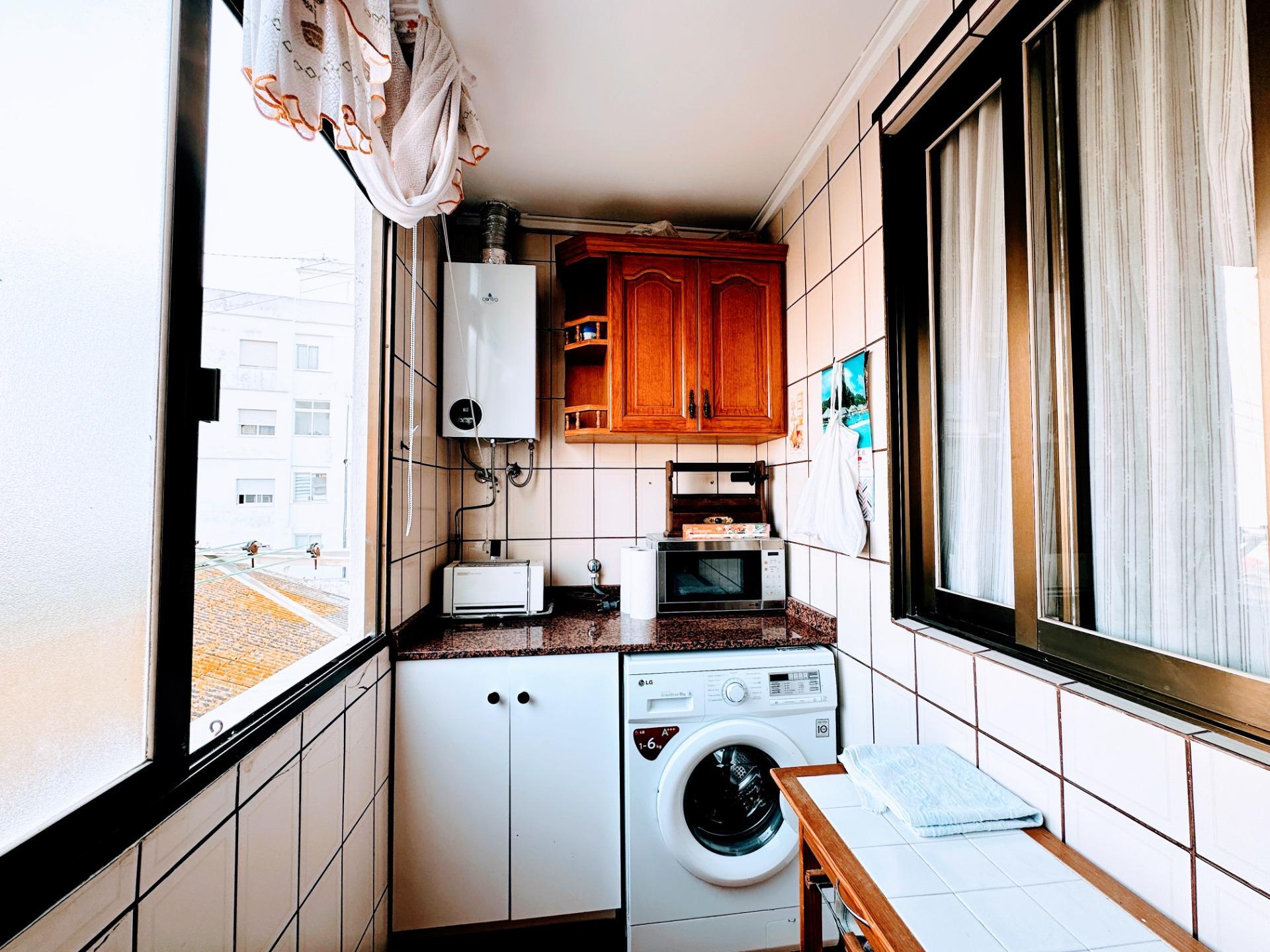 Luminoso y amplio piso en venta en Grau de Gandia, frente al Polideportivo