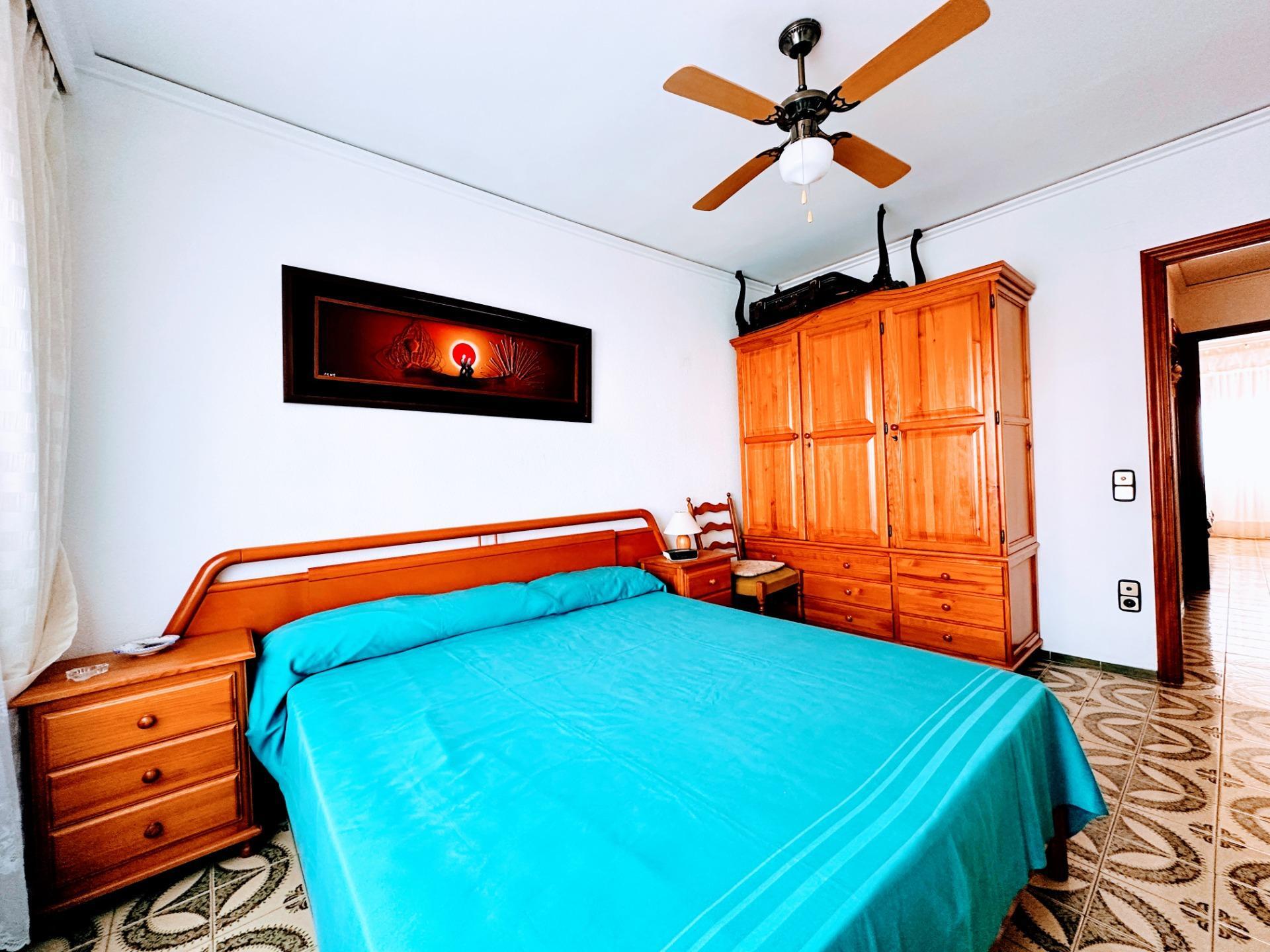 Luminoso y amplio piso en venta en Grau de Gandia, frente al Polideportivo