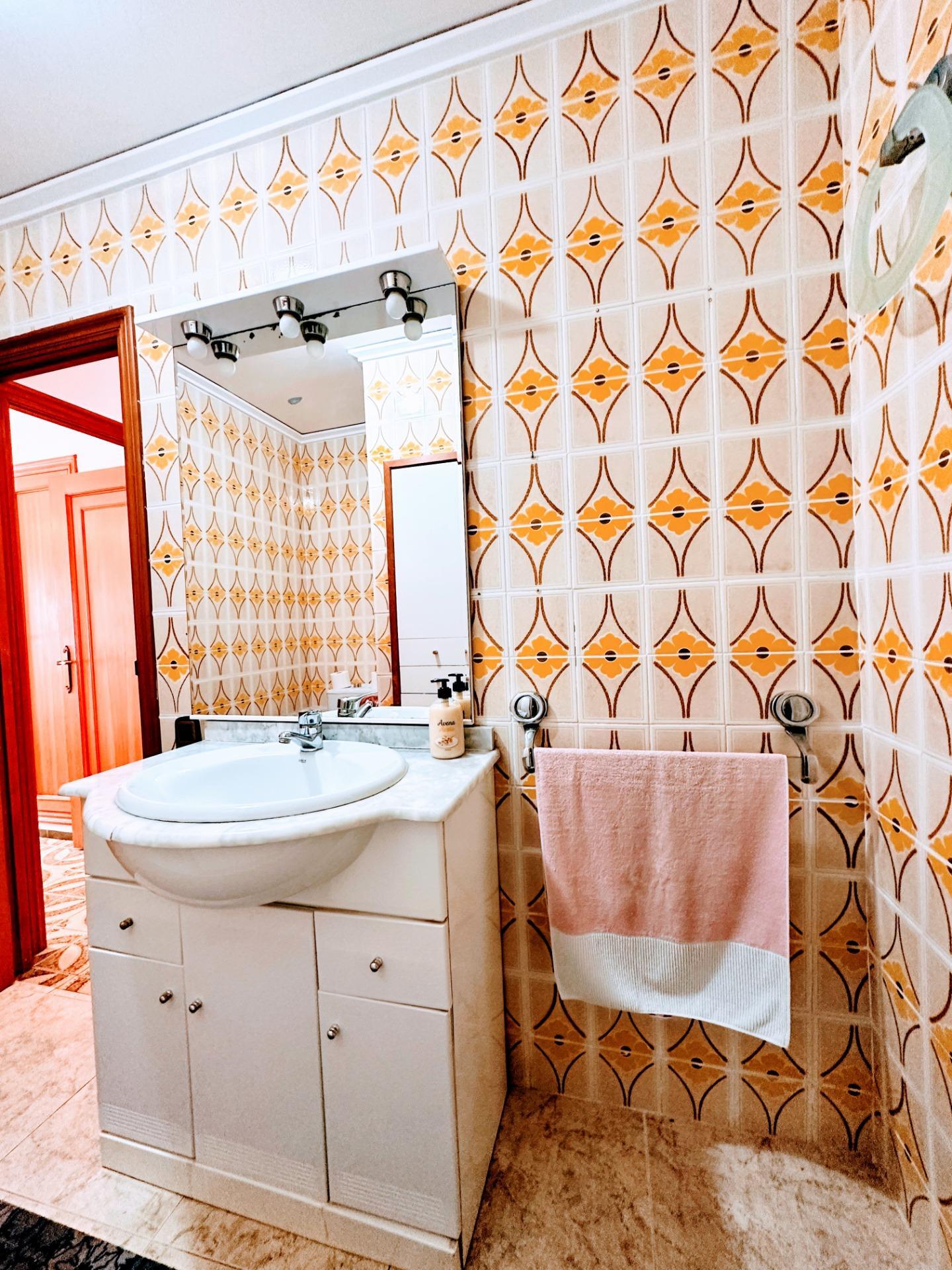 Luminoso y amplio piso en venta en Grau de Gandia, frente al Polideportivo