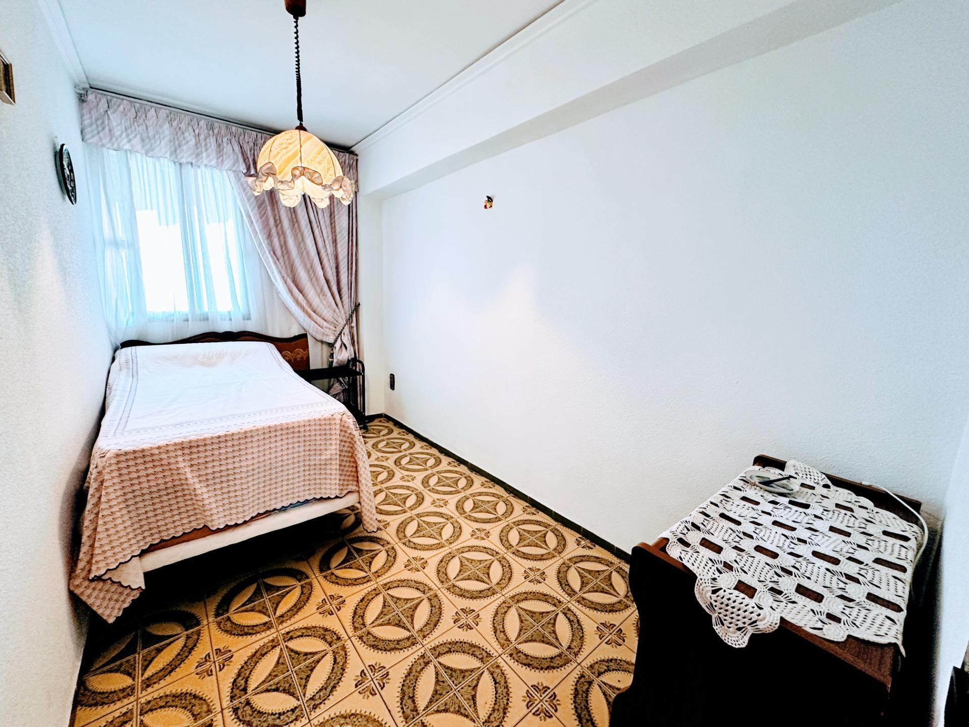 Luminoso y amplio piso en venta en Grau de Gandia, frente al Polideportivo