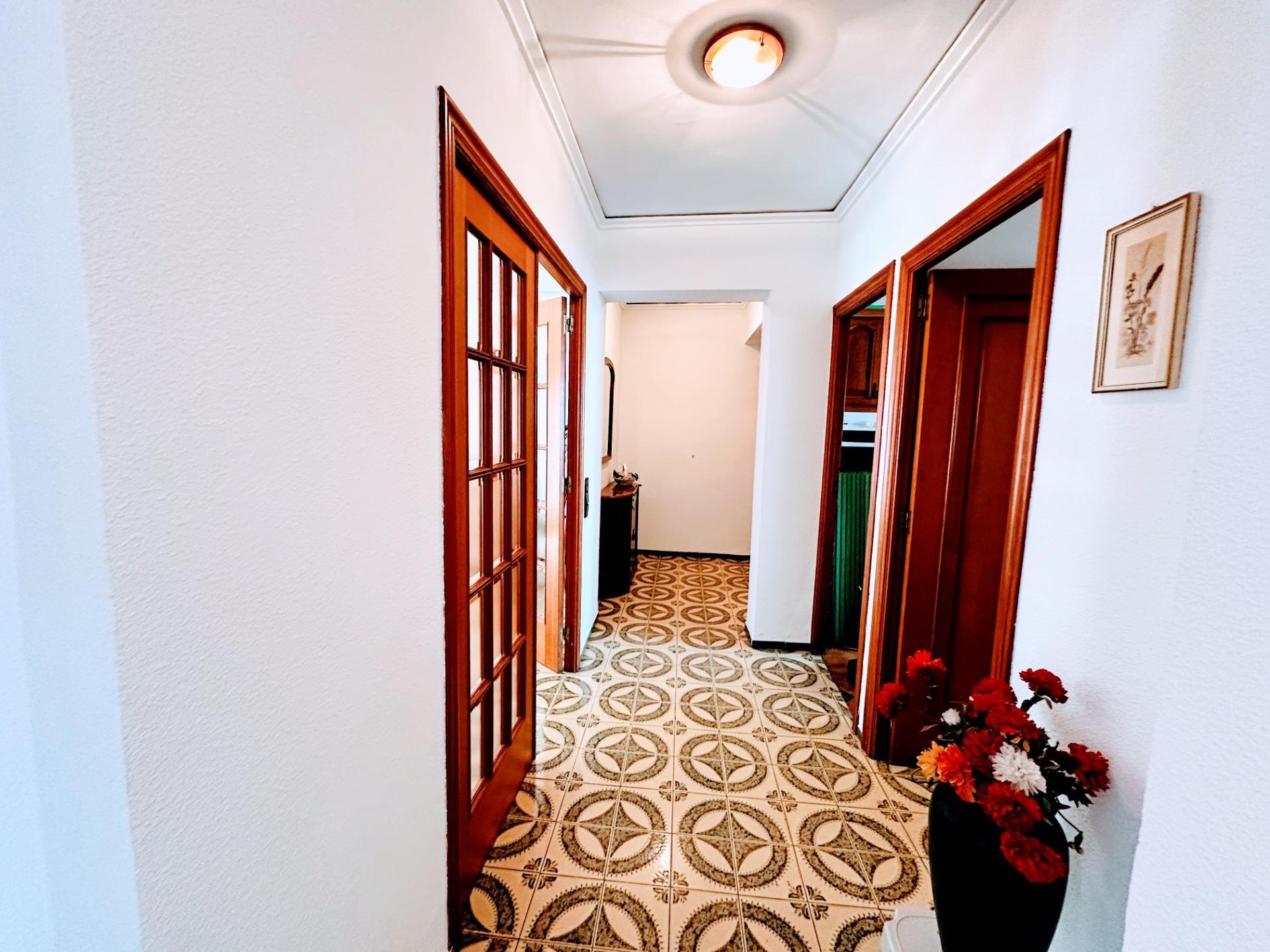 Luminoso y amplio piso en venta en Grau de Gandia, frente al Polideportivo